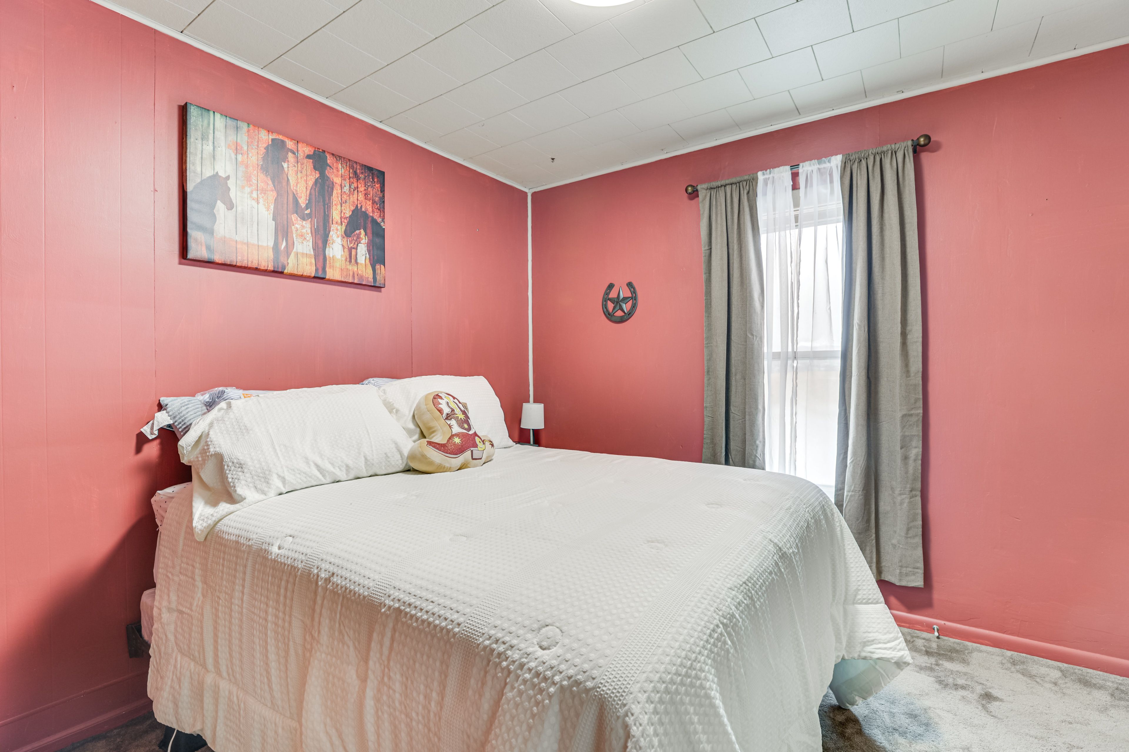 Bedroom 1 | Full Bed | Linens Provided
