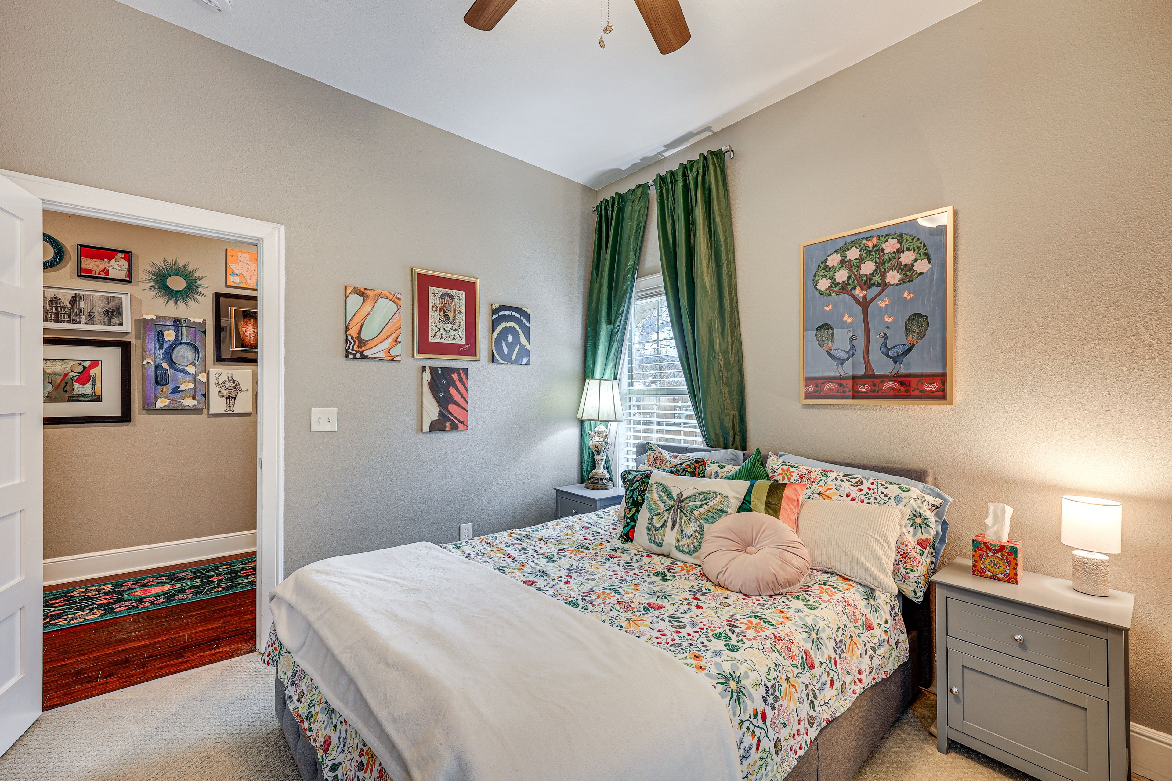 Bedroom 2 | Queen Bed