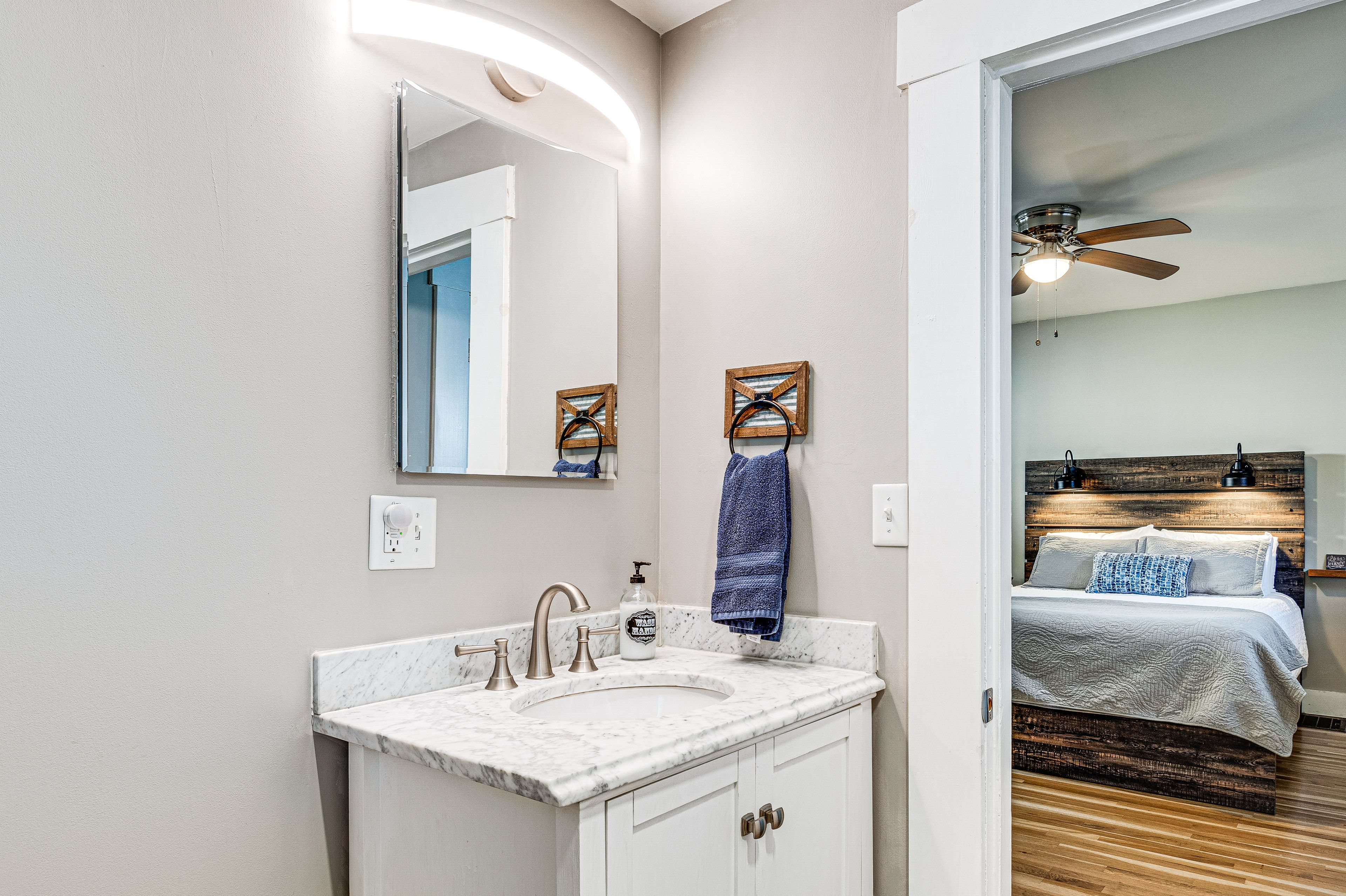 Full Bath | Towels | Hair Dryer