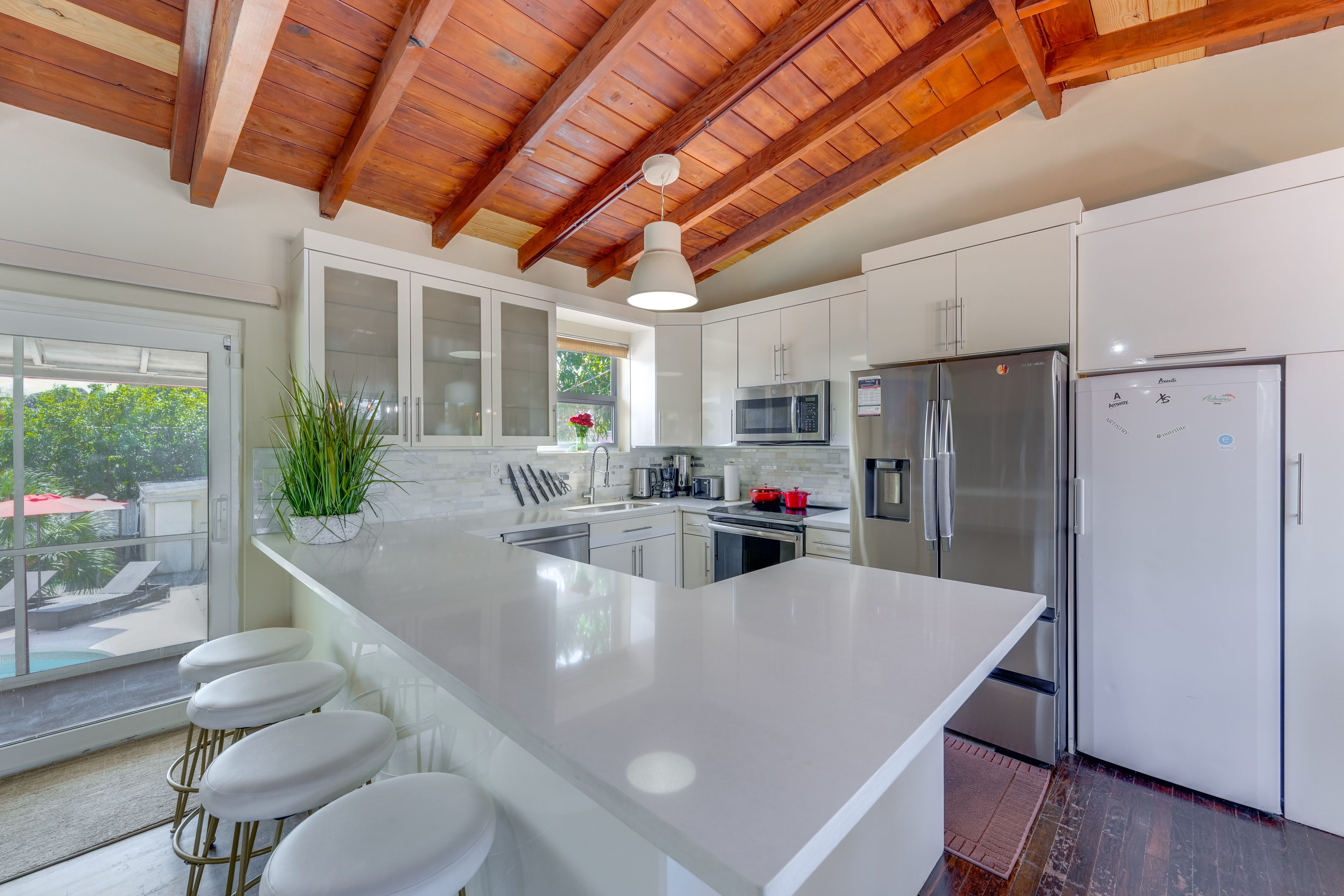 Kitchen | Dishwasher | Main Level