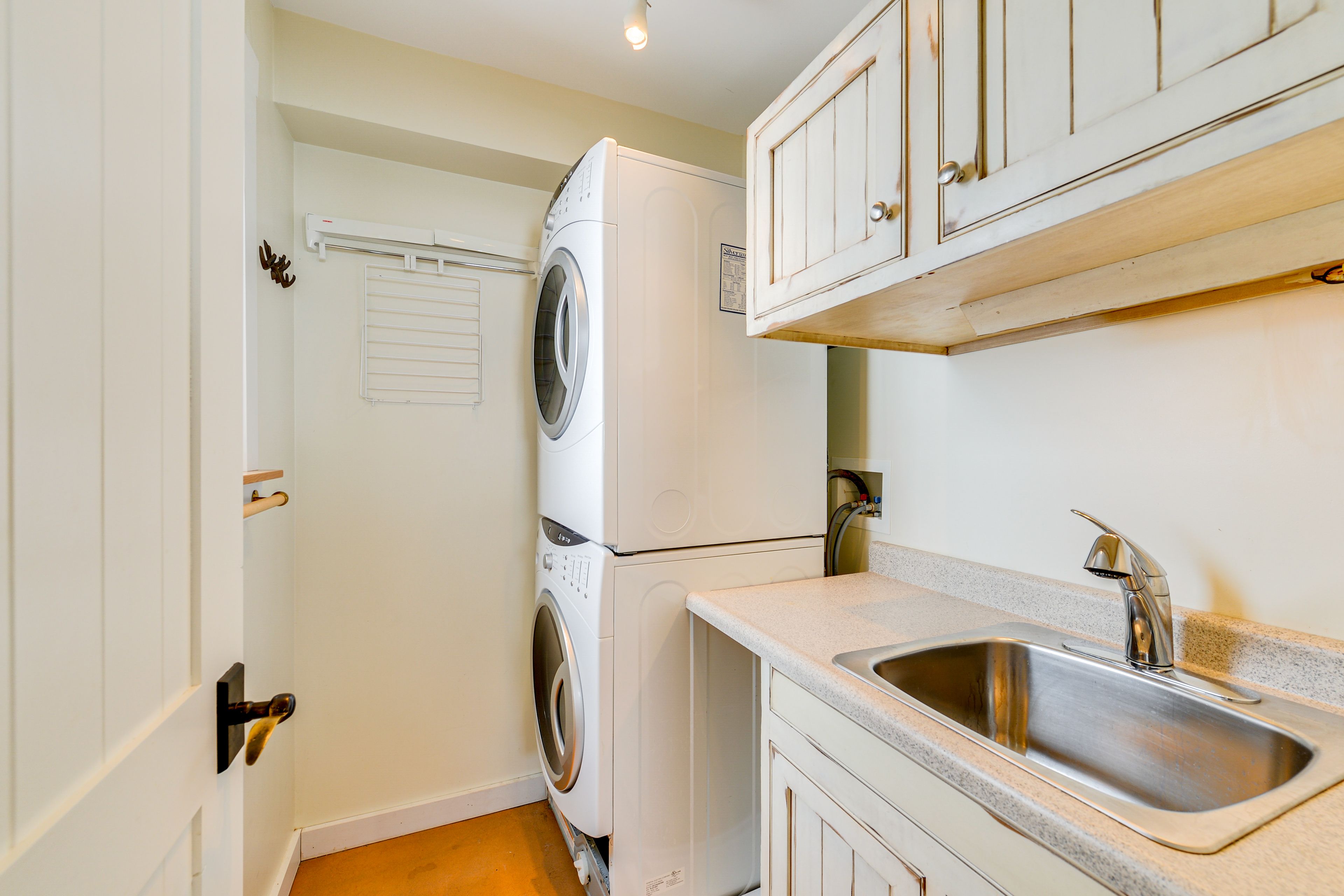 Laundry Room | 1st Floor | Washer & Dryer
