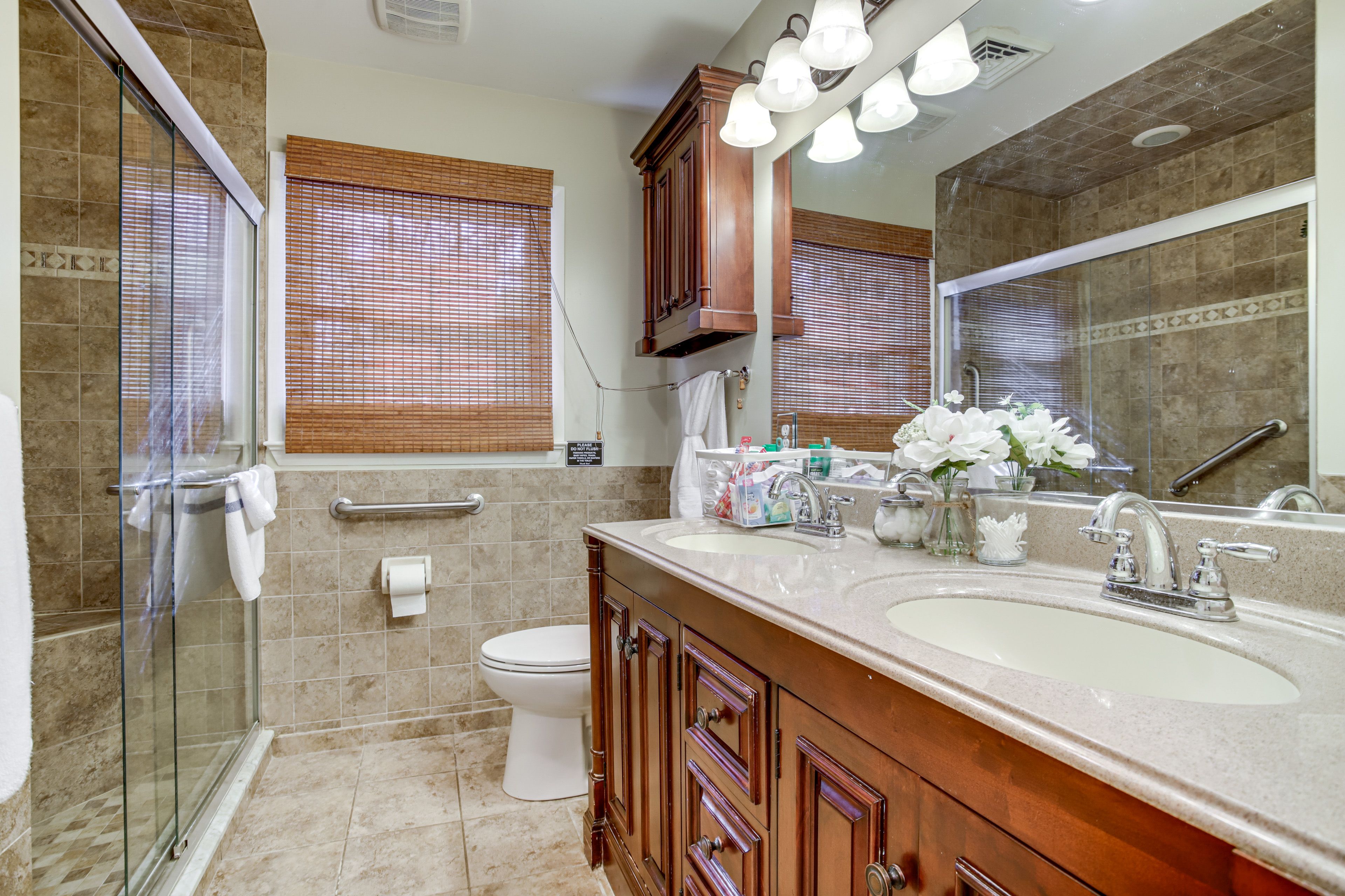 Bathroom | Towels Provided