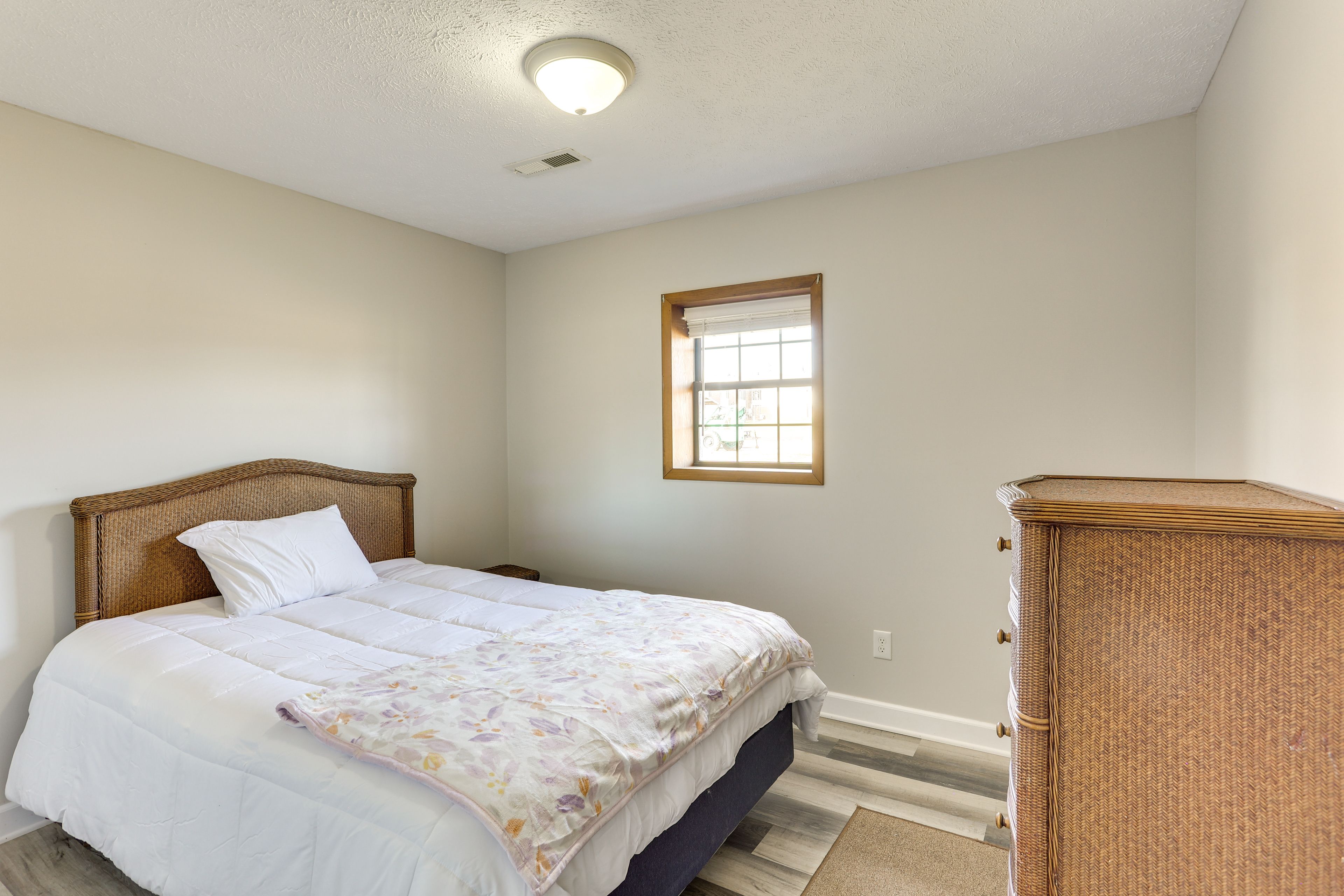 Bedroom 3 | Full Bed | 1st Floor