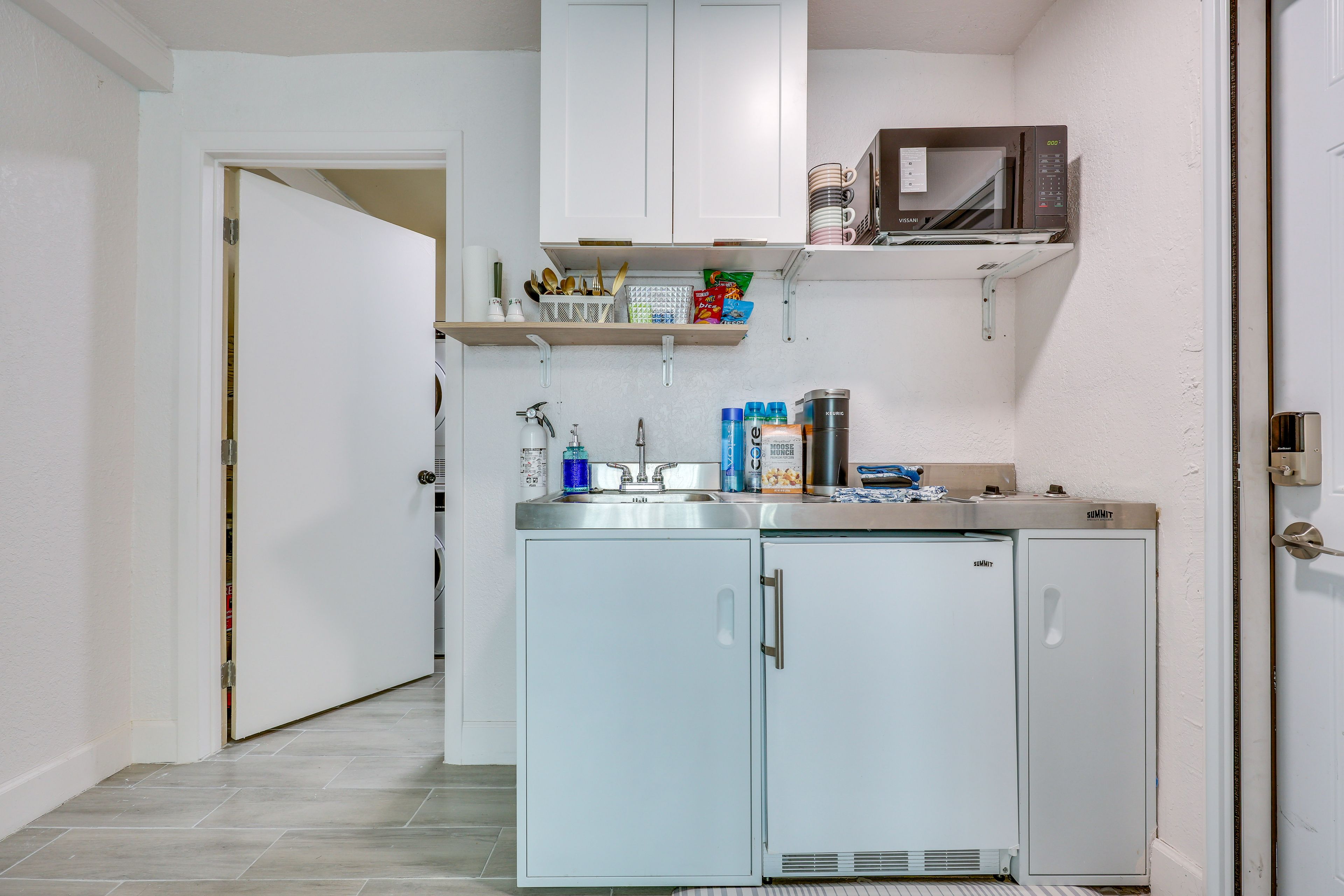 Kitchenette | Cooking Basics | Microwave | Keurig Coffee Maker