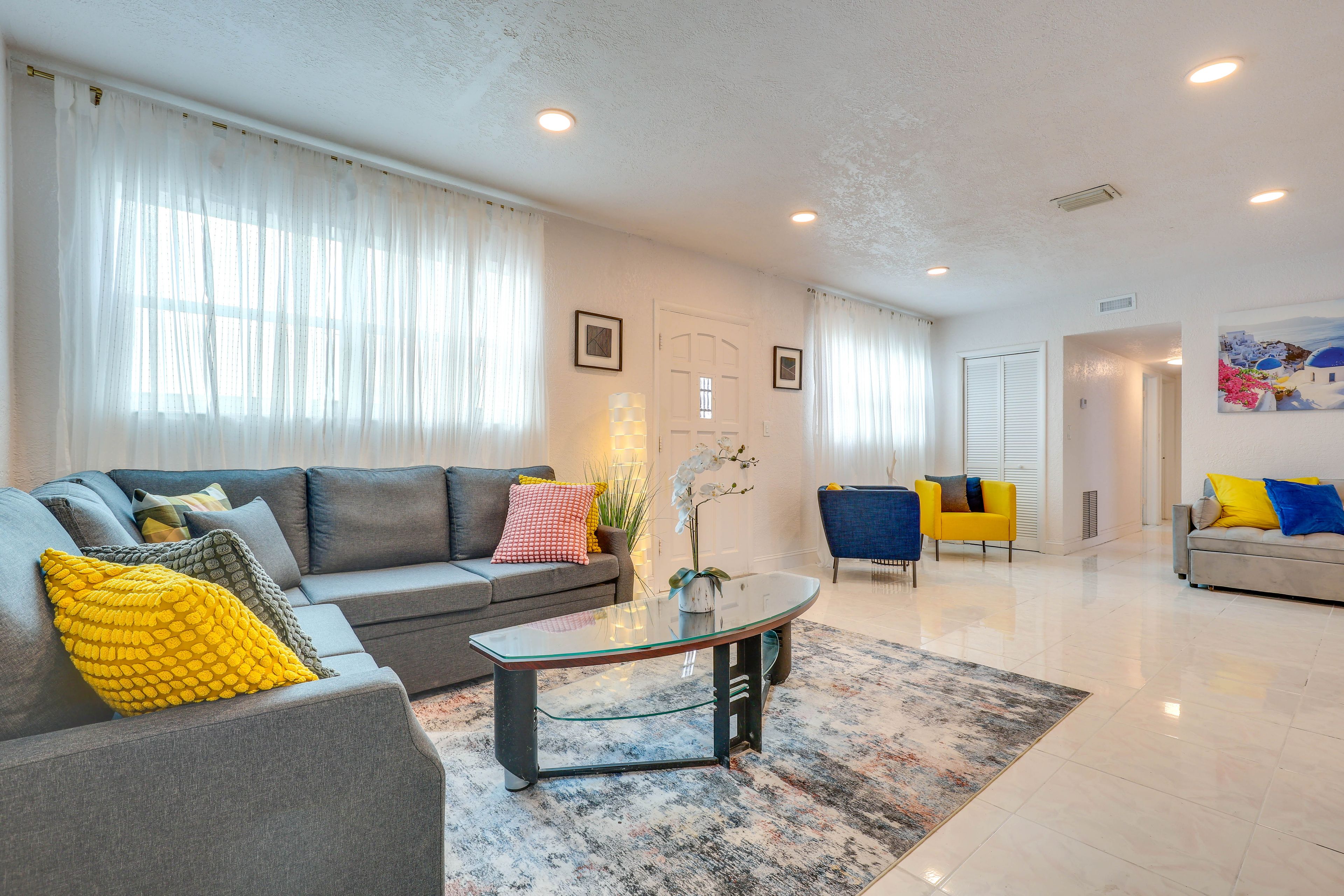 Living Room | Full Sleeper Sofa | Smart TV