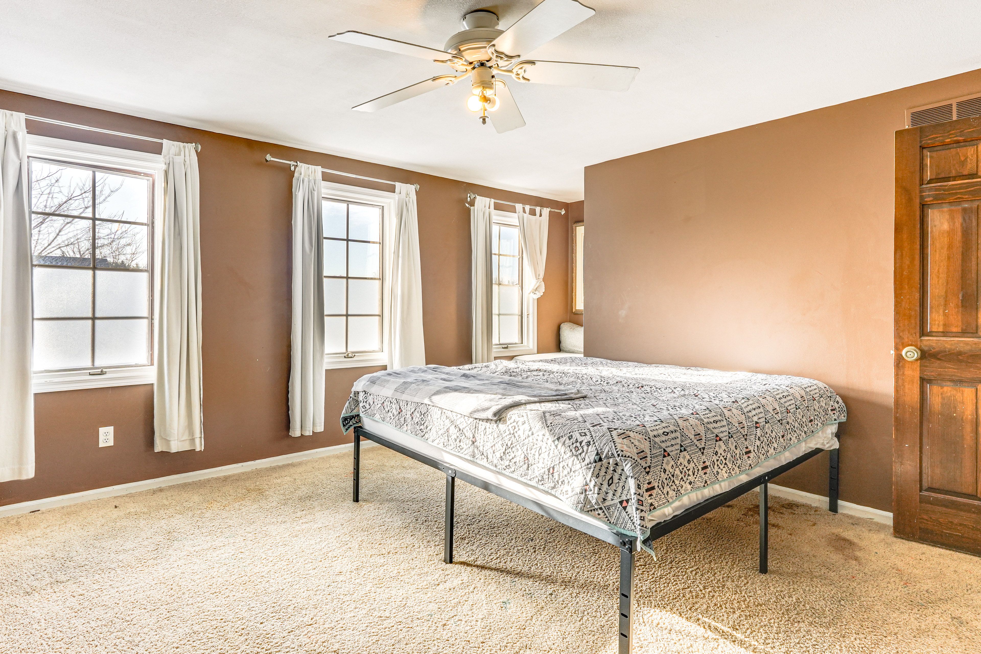 Bedroom 1 | 2nd Floor | King Bed | Linens Provided | Flat-Screen TV