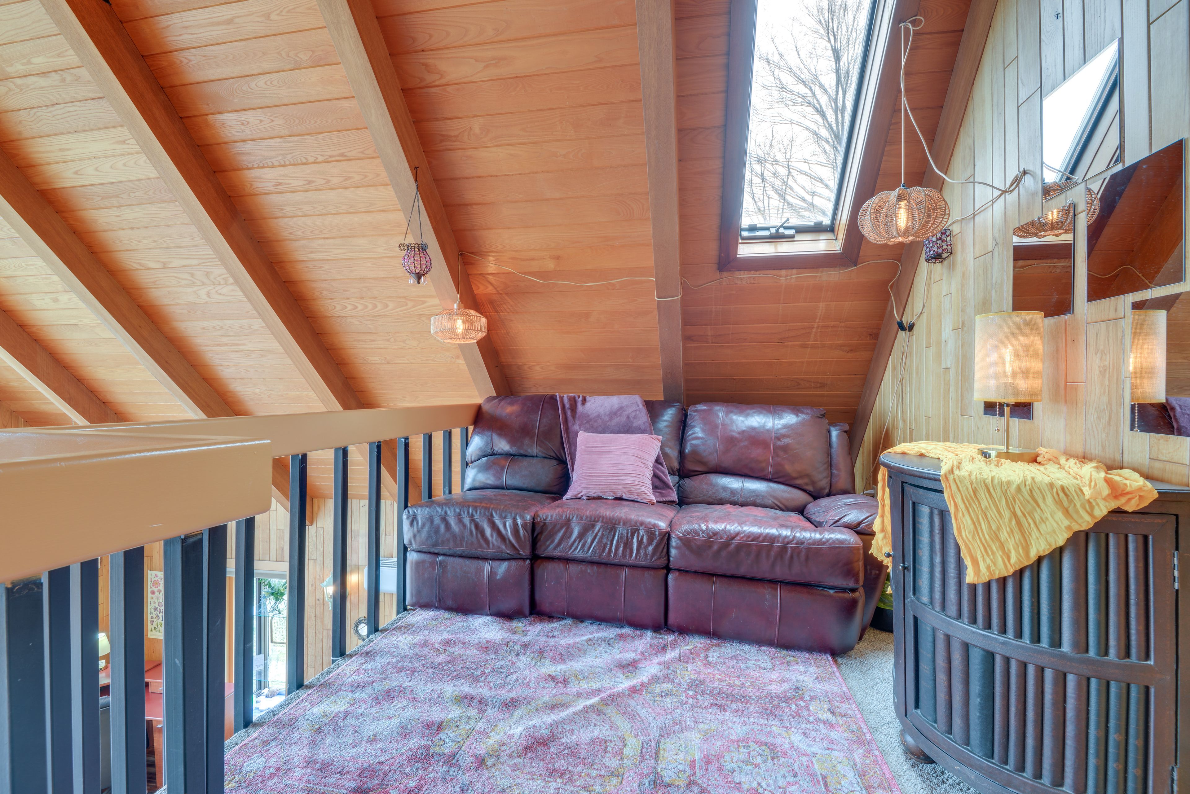 Loft | 2nd Floor