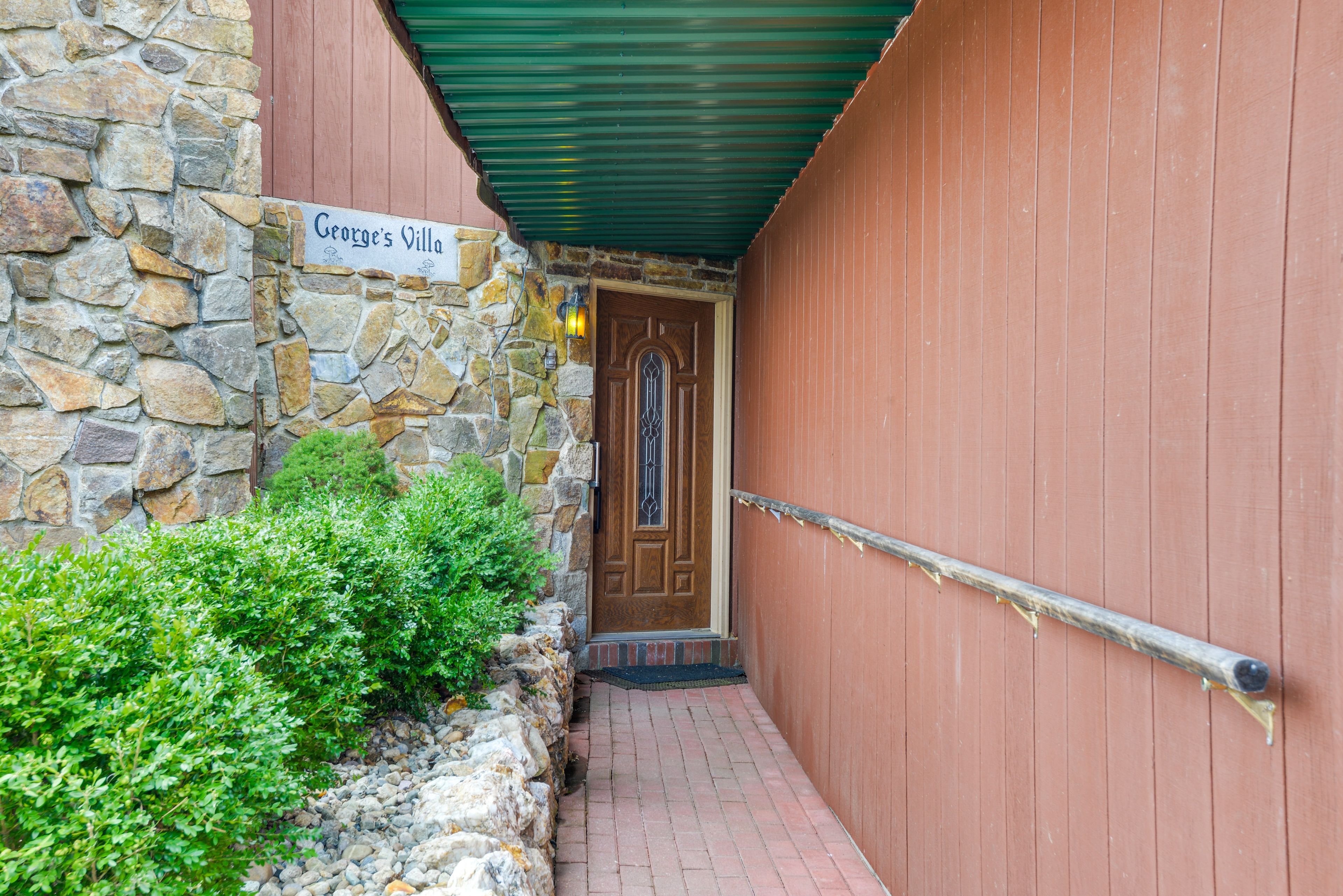 Shared Foyer Entry