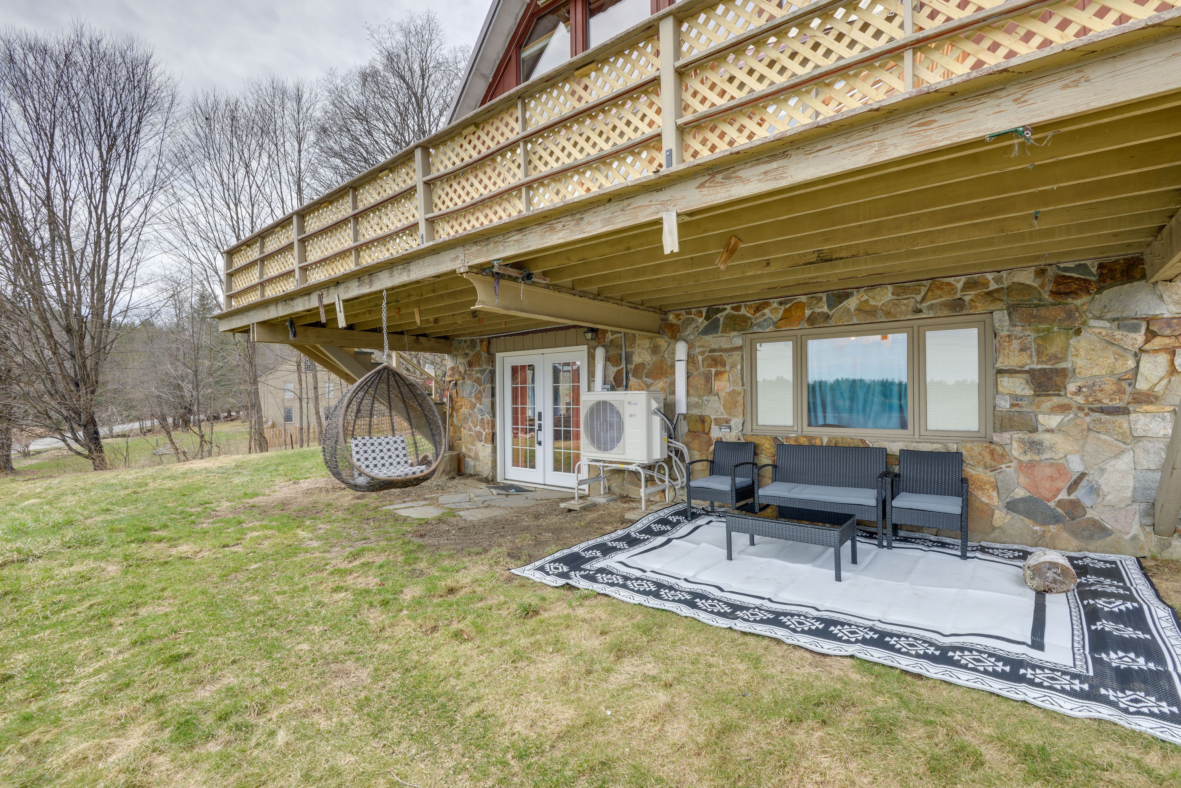 Private Patio | Single-Story Apartment | 1st-Floor Unit