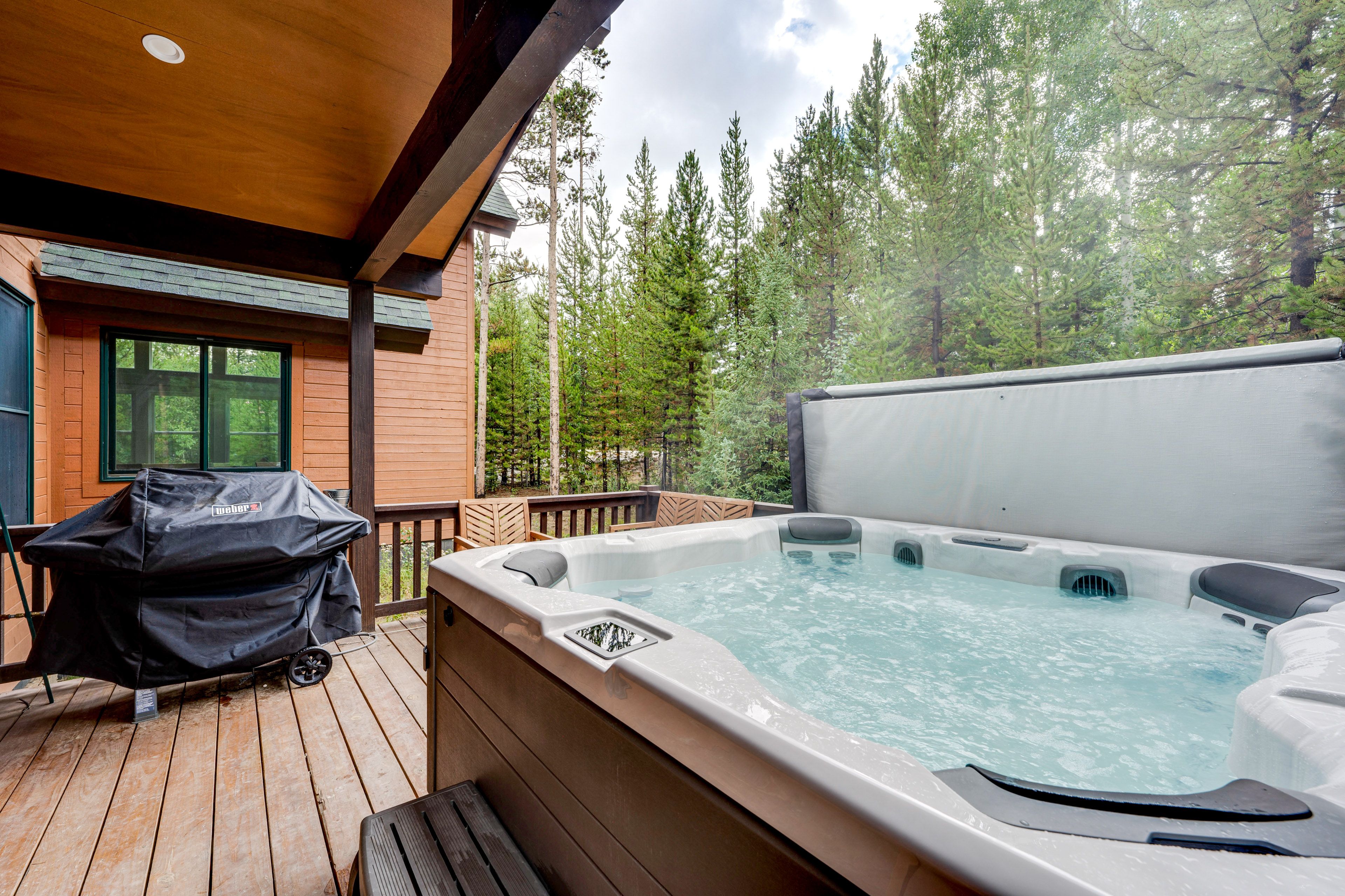 Private Deck | Hot Tub | Gas Grill