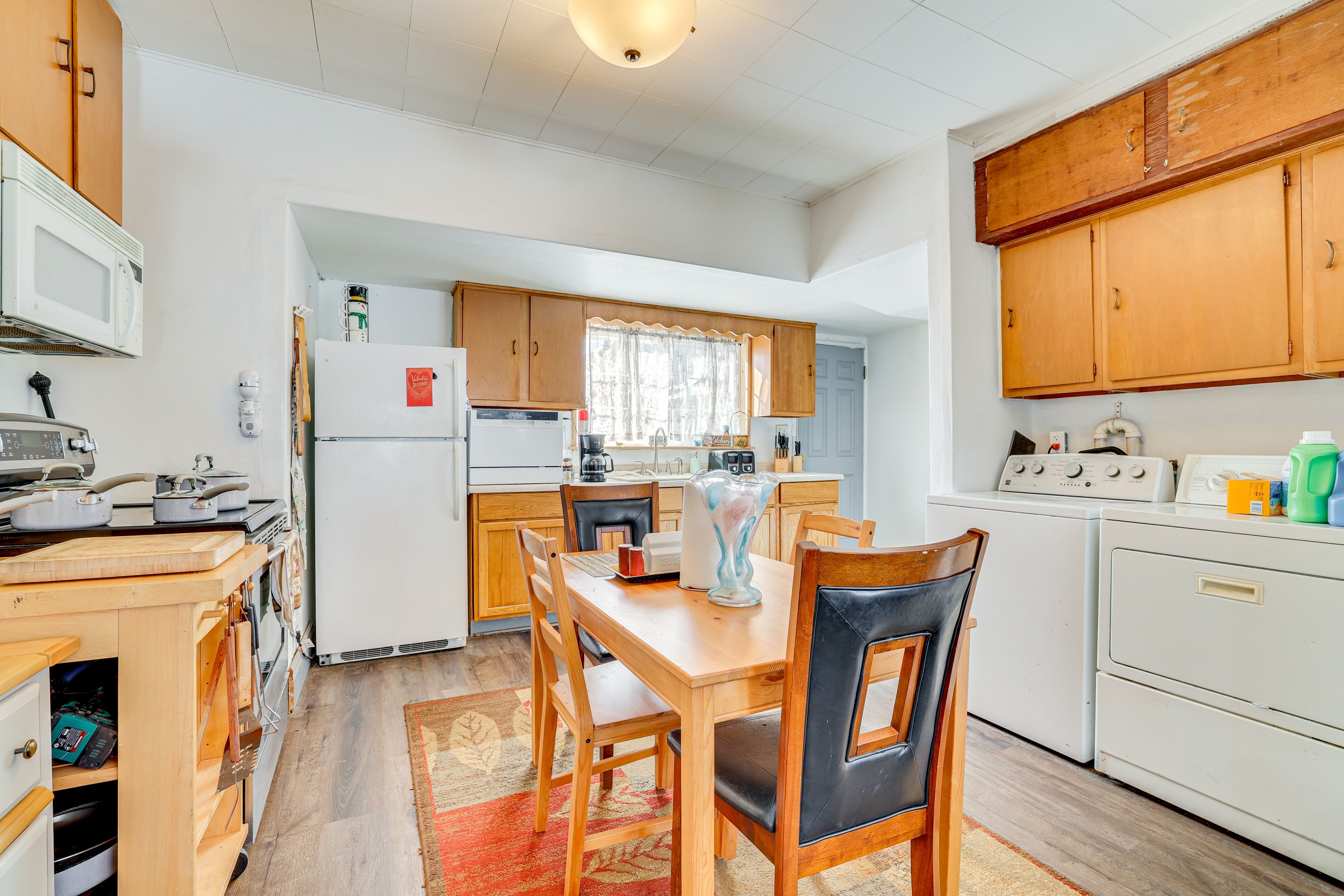 Kitchen | Central A/C & Heating | In-Unit Laundry