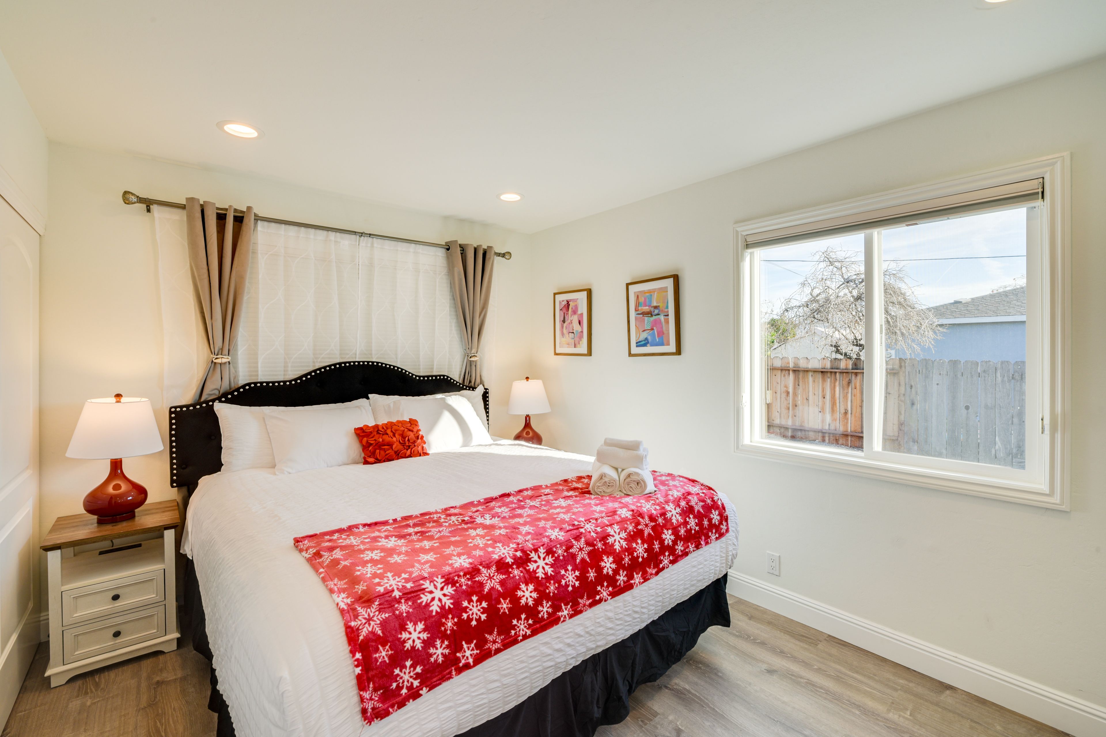 Bedroom 1 | California King Bed