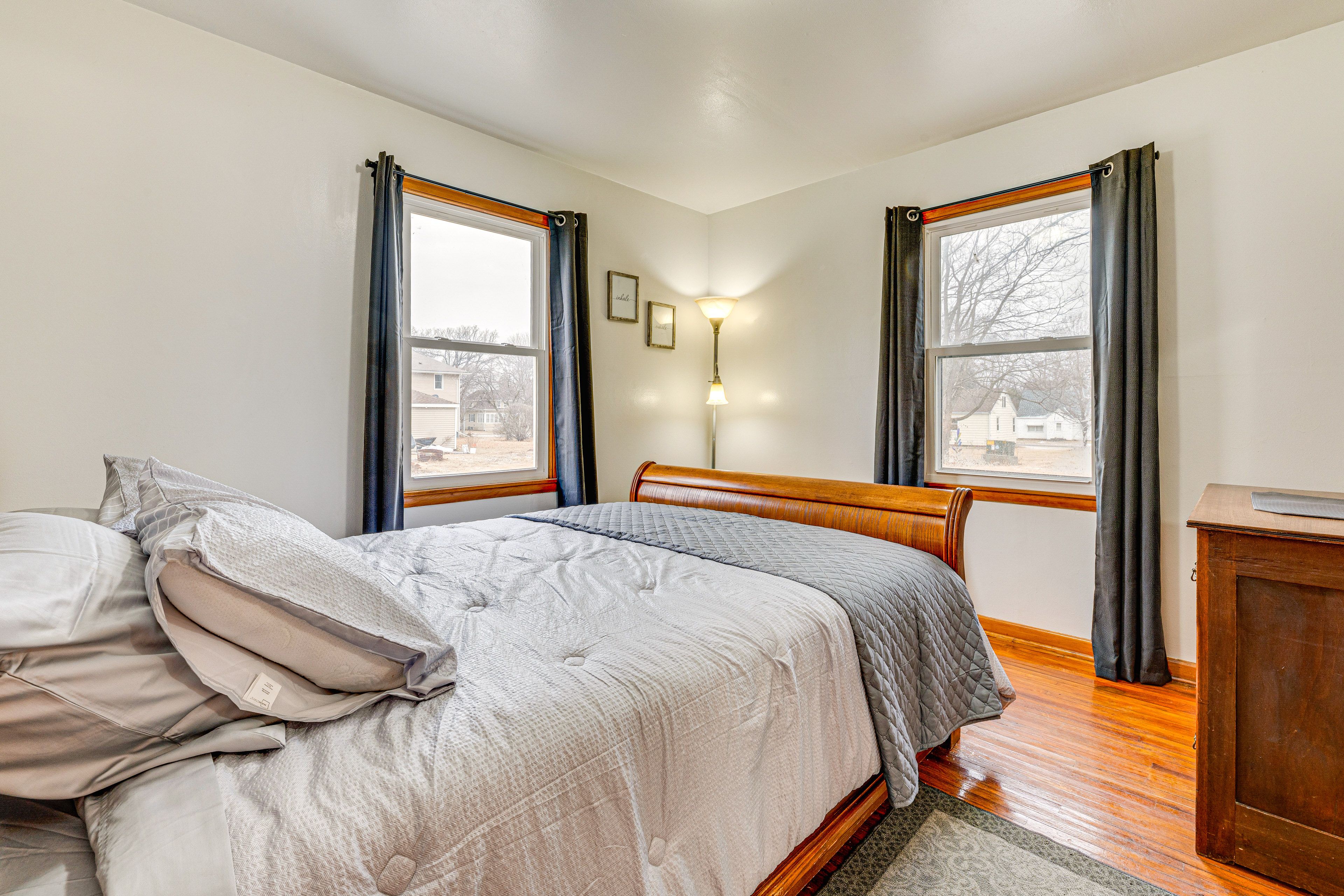 Bedroom 1 | 1st Floor | Full Bed | Linens Provided