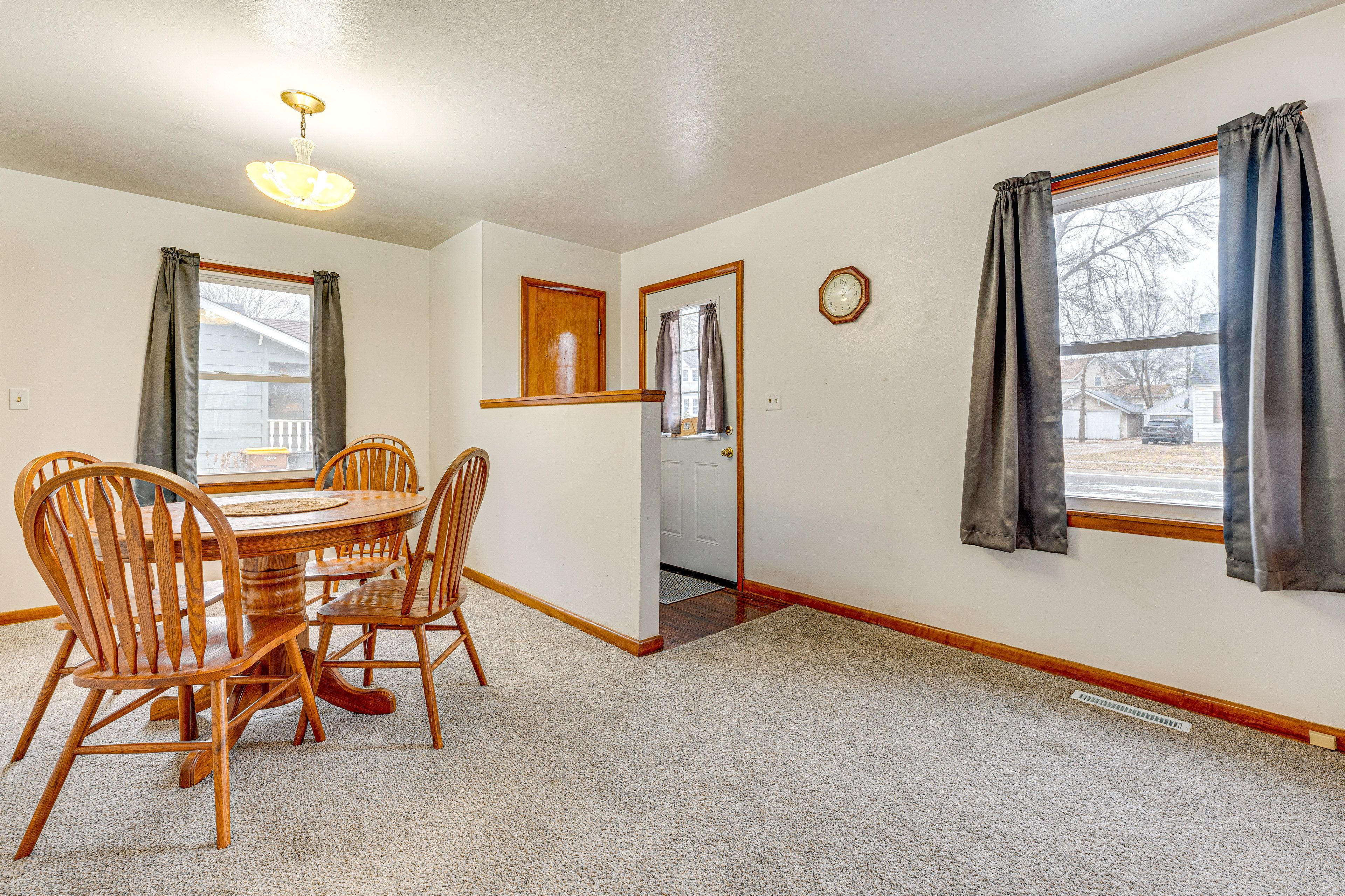Dining Area | 1st Floor | Dishware/Flatware | Free WiFi