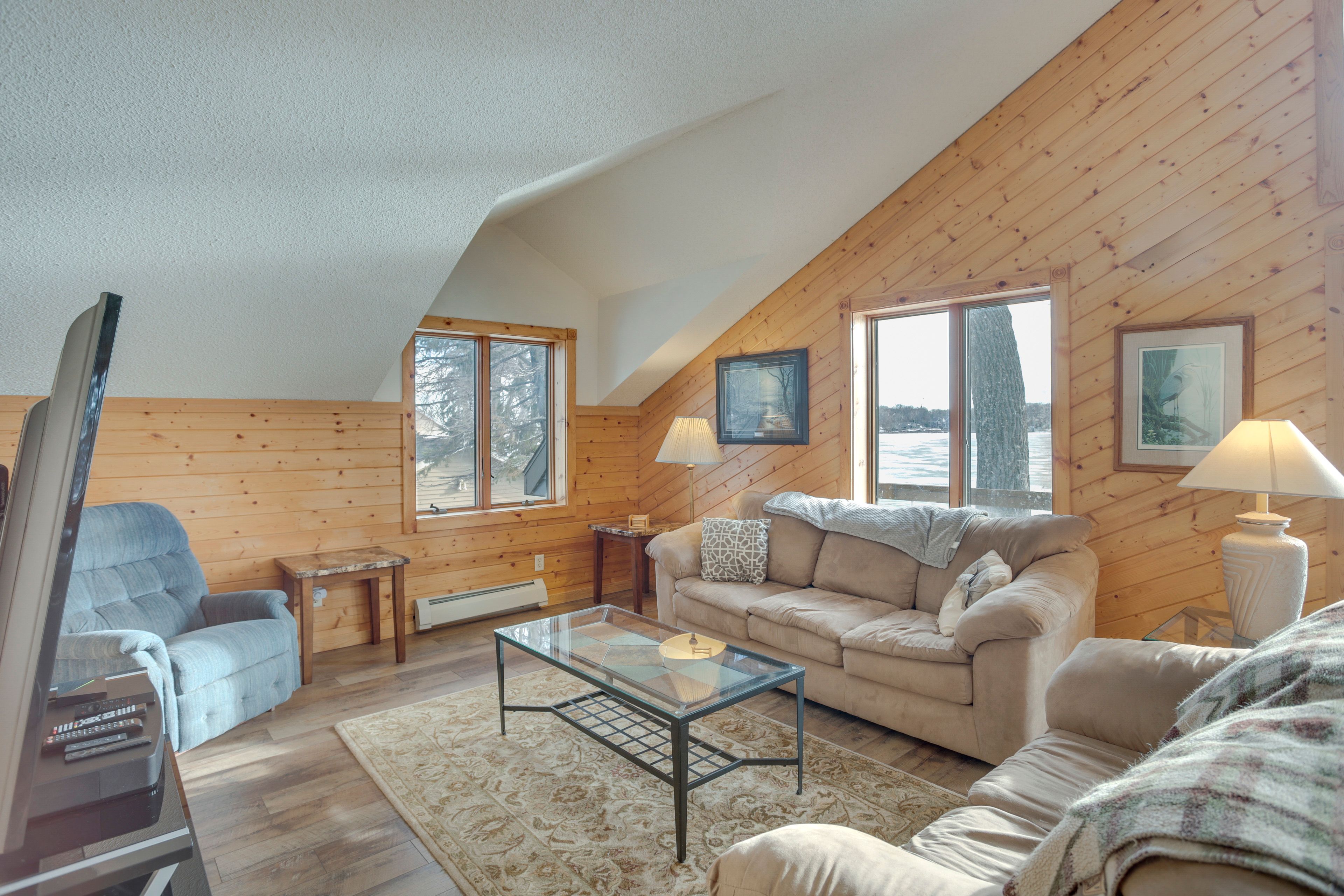 Living Room | 2nd Floor | Queen Sleeper Sofa | Smart TV