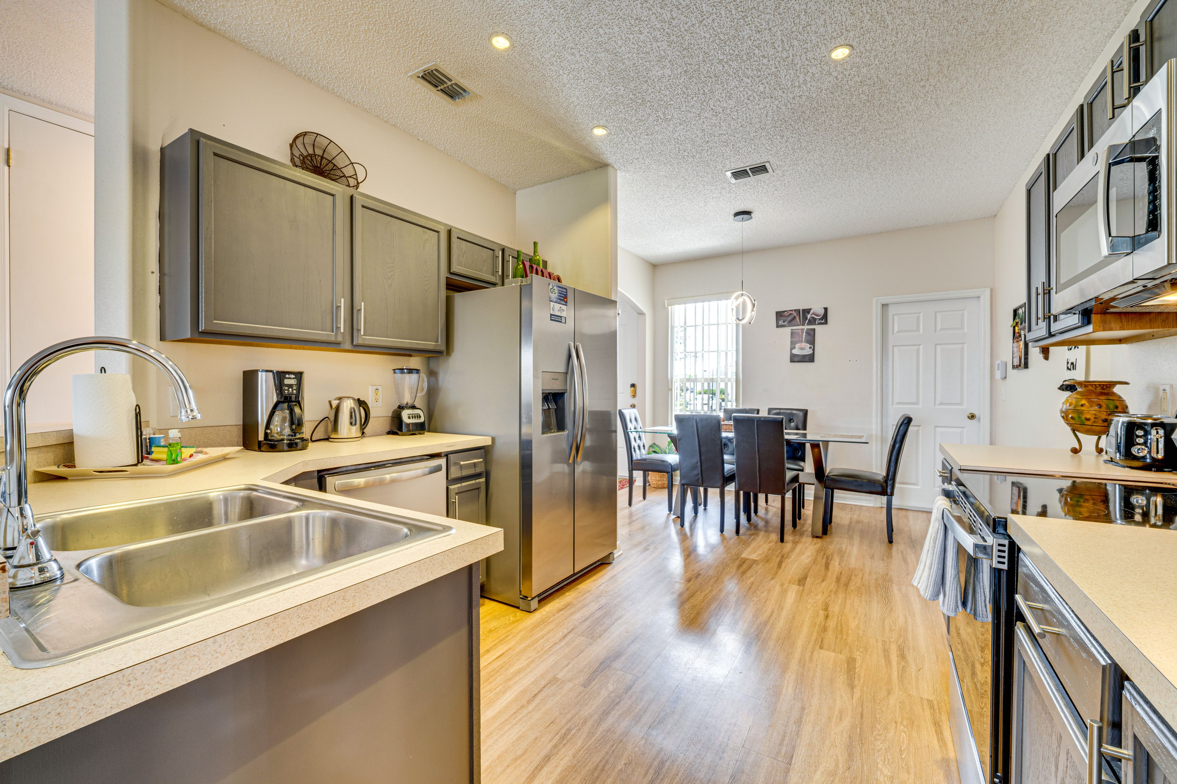 Kitchen | Cooking Basics | Drip Coffee Maker | Microwave | Toaster