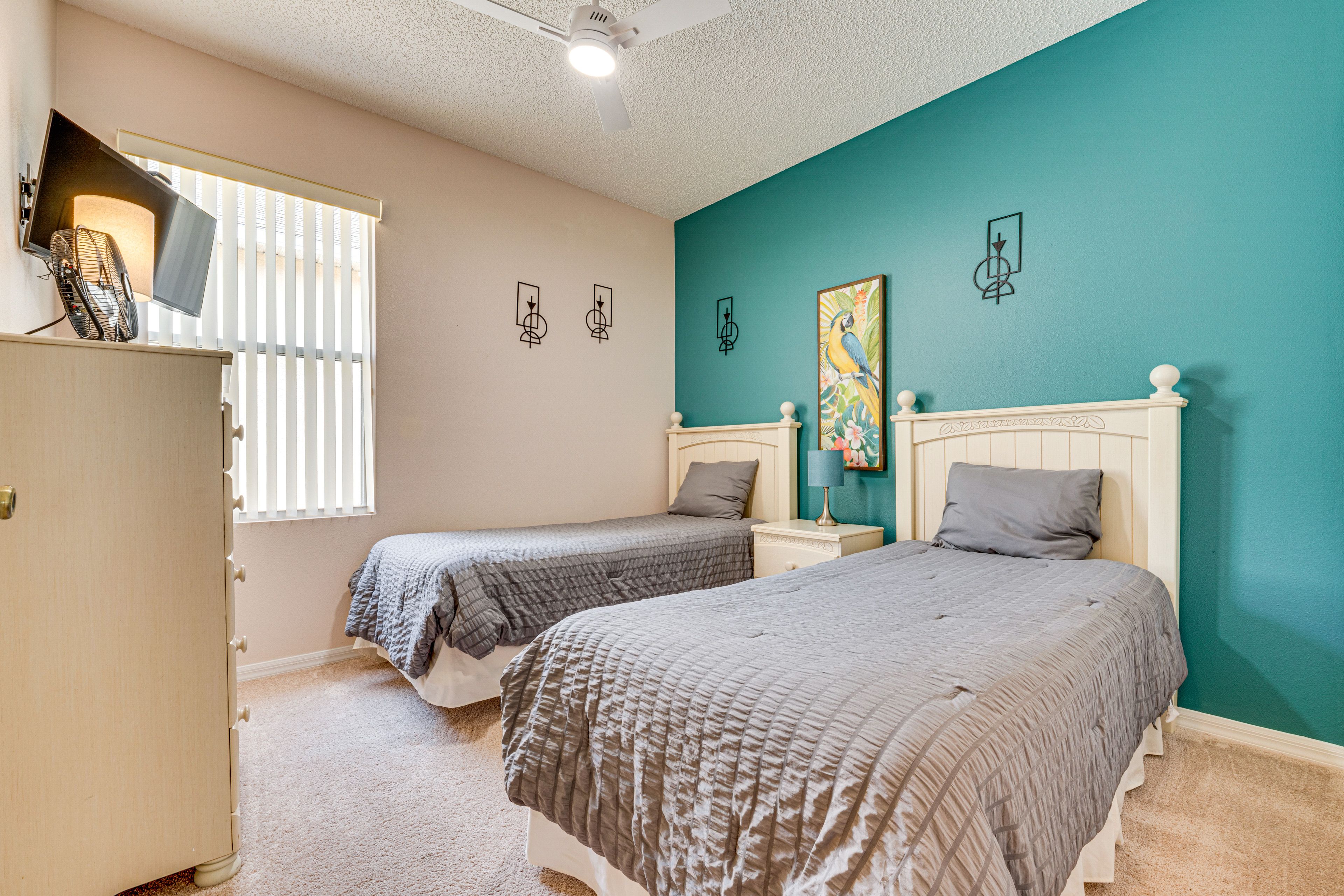 Bedroom 4 | 2 Twin Beds