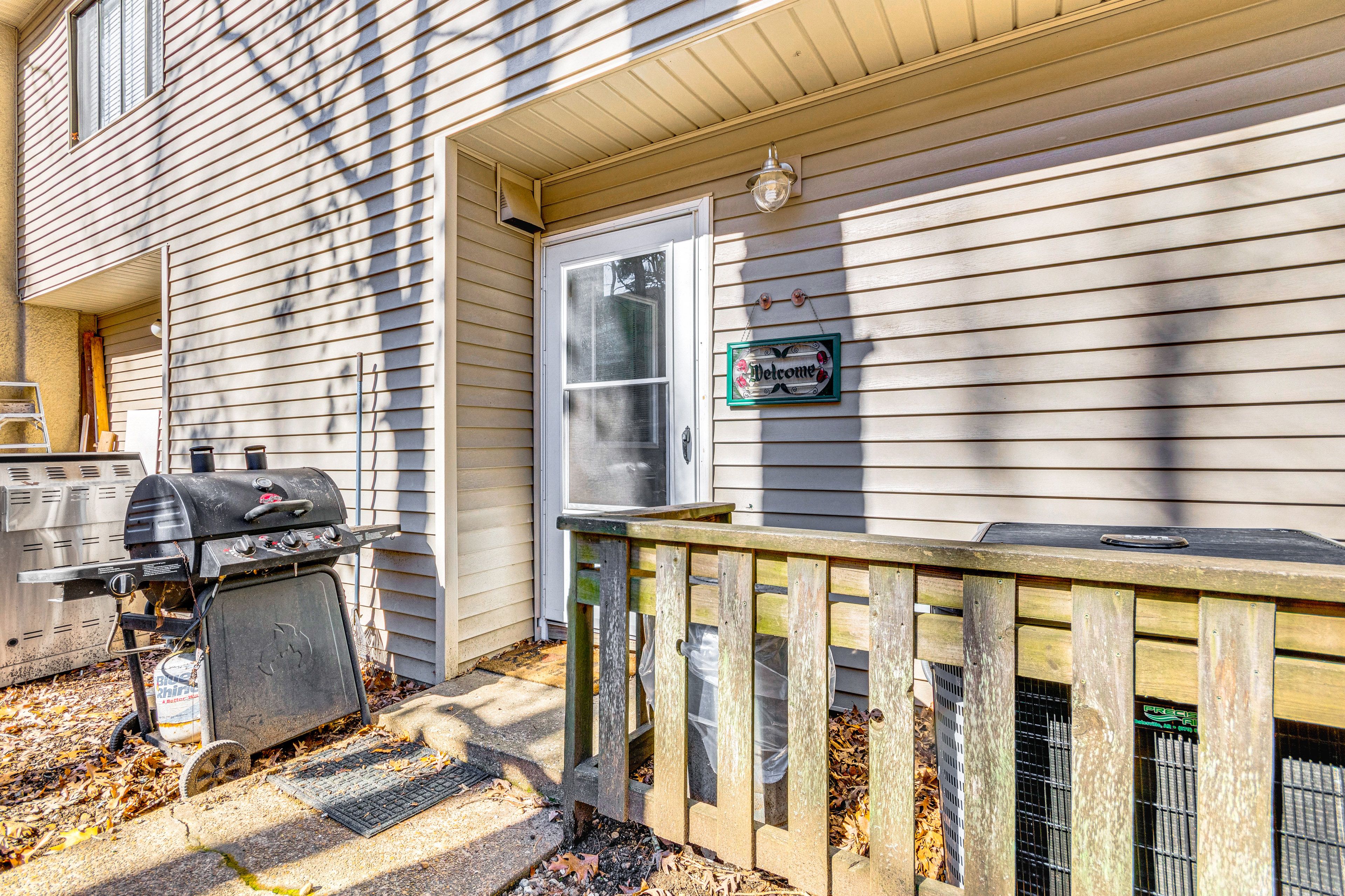 Secondary Entry | Gas Grill