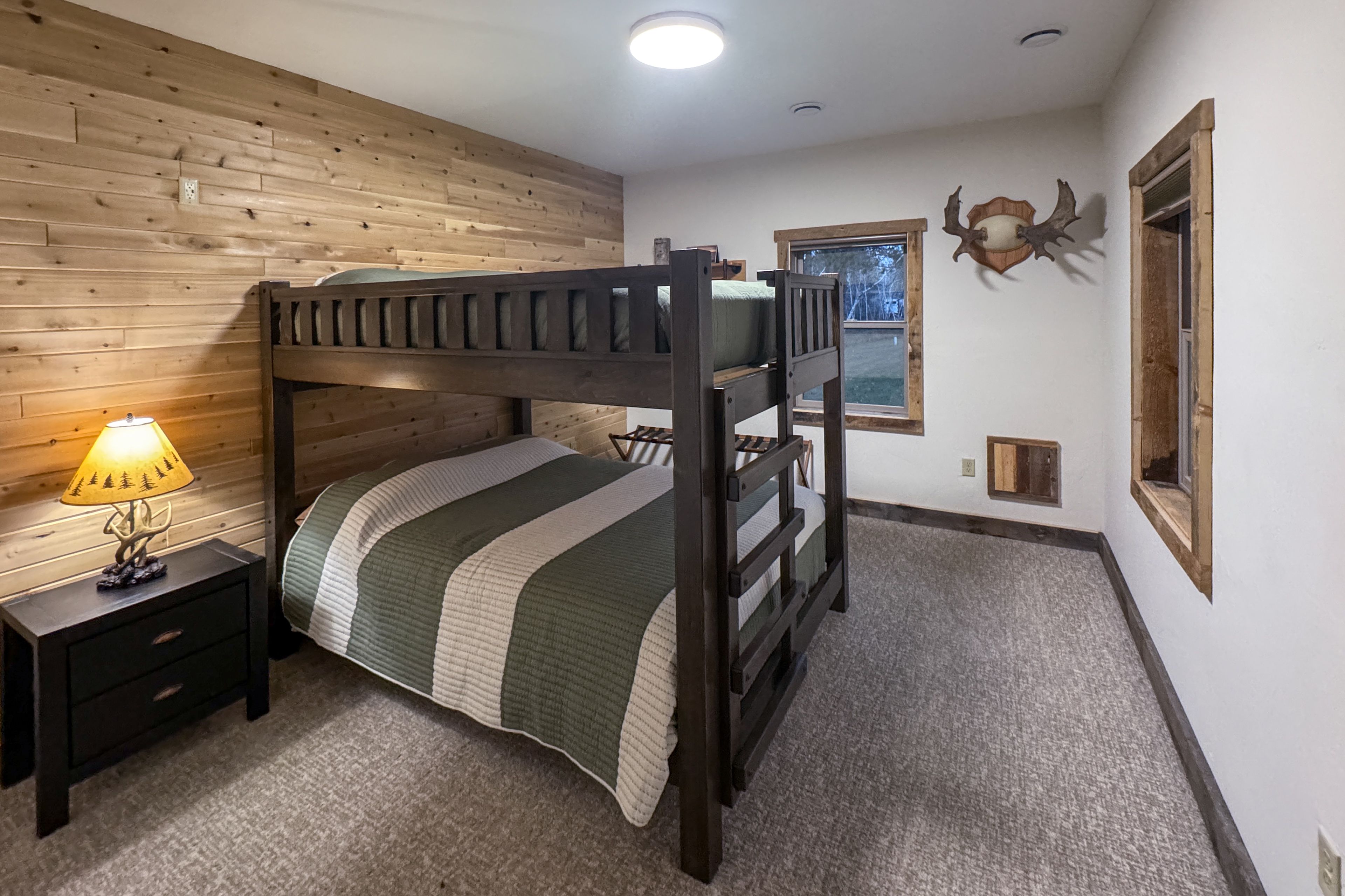 Bedroom 2 | Queen Bunk Bed | 1st Floor