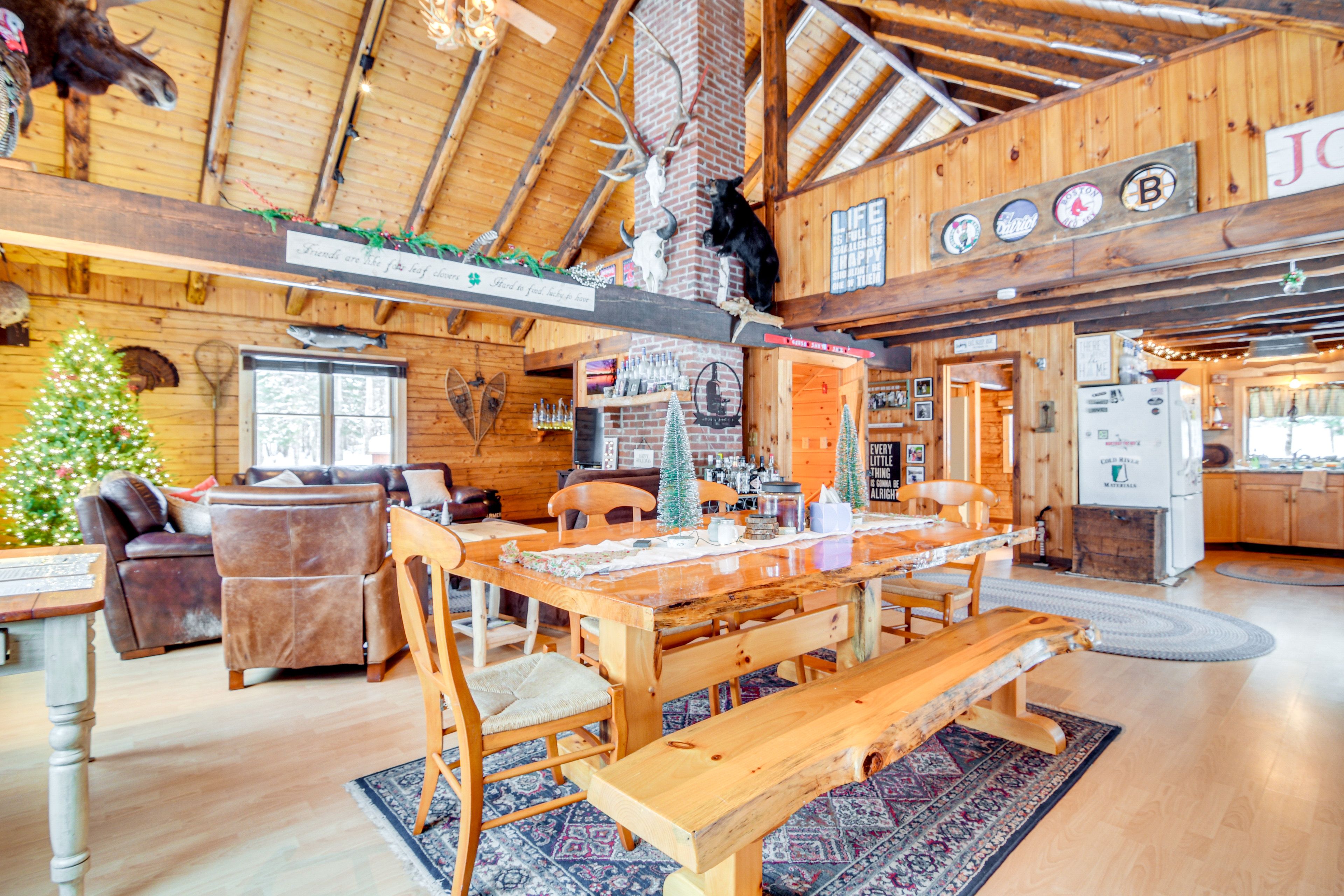 Dining Area | 1st Floor | Dishware/Flatware | Trash Bags/Paper Towels
