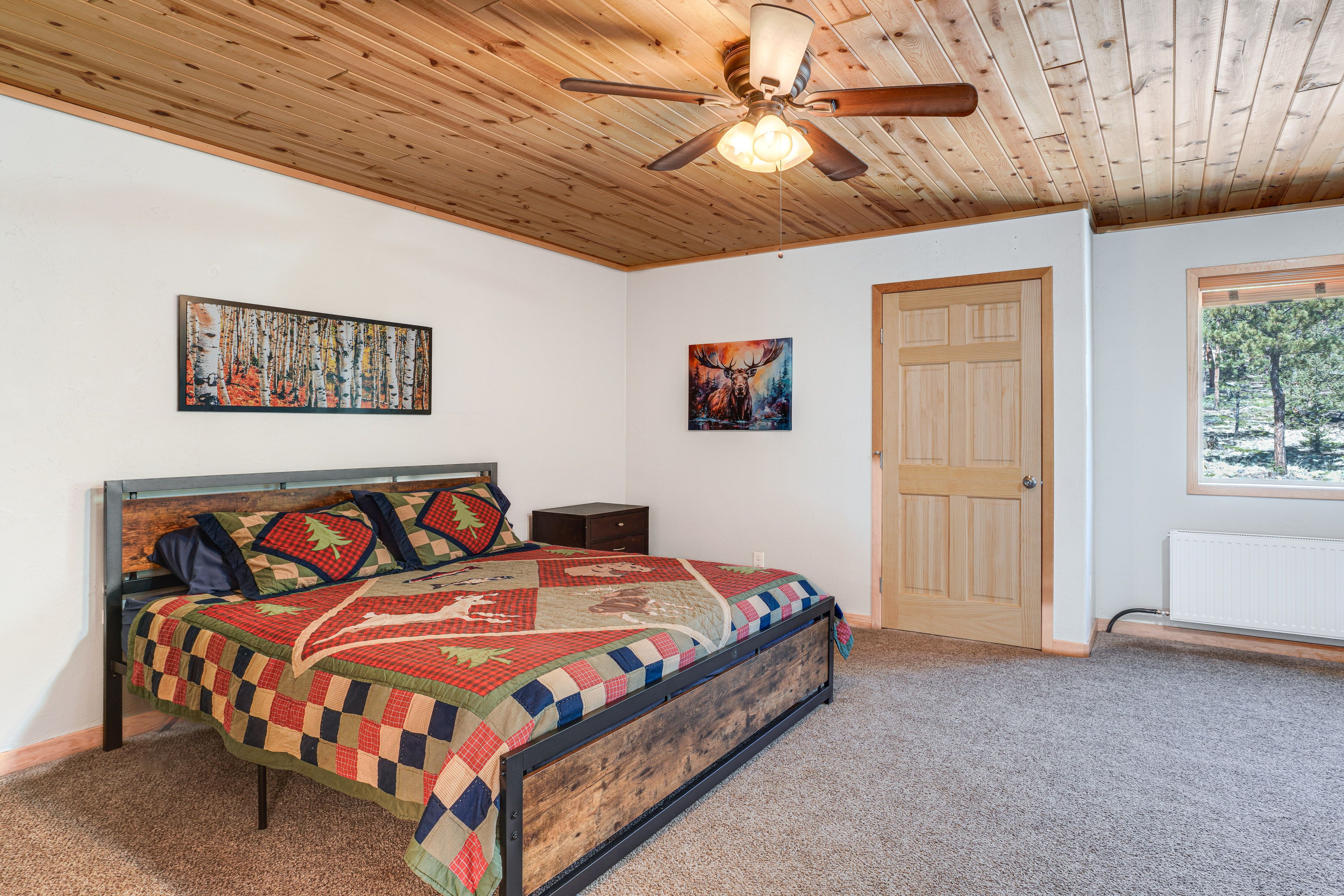 Bedroom 1 | King Bed | 2nd Floor | En-Suite Bathroom