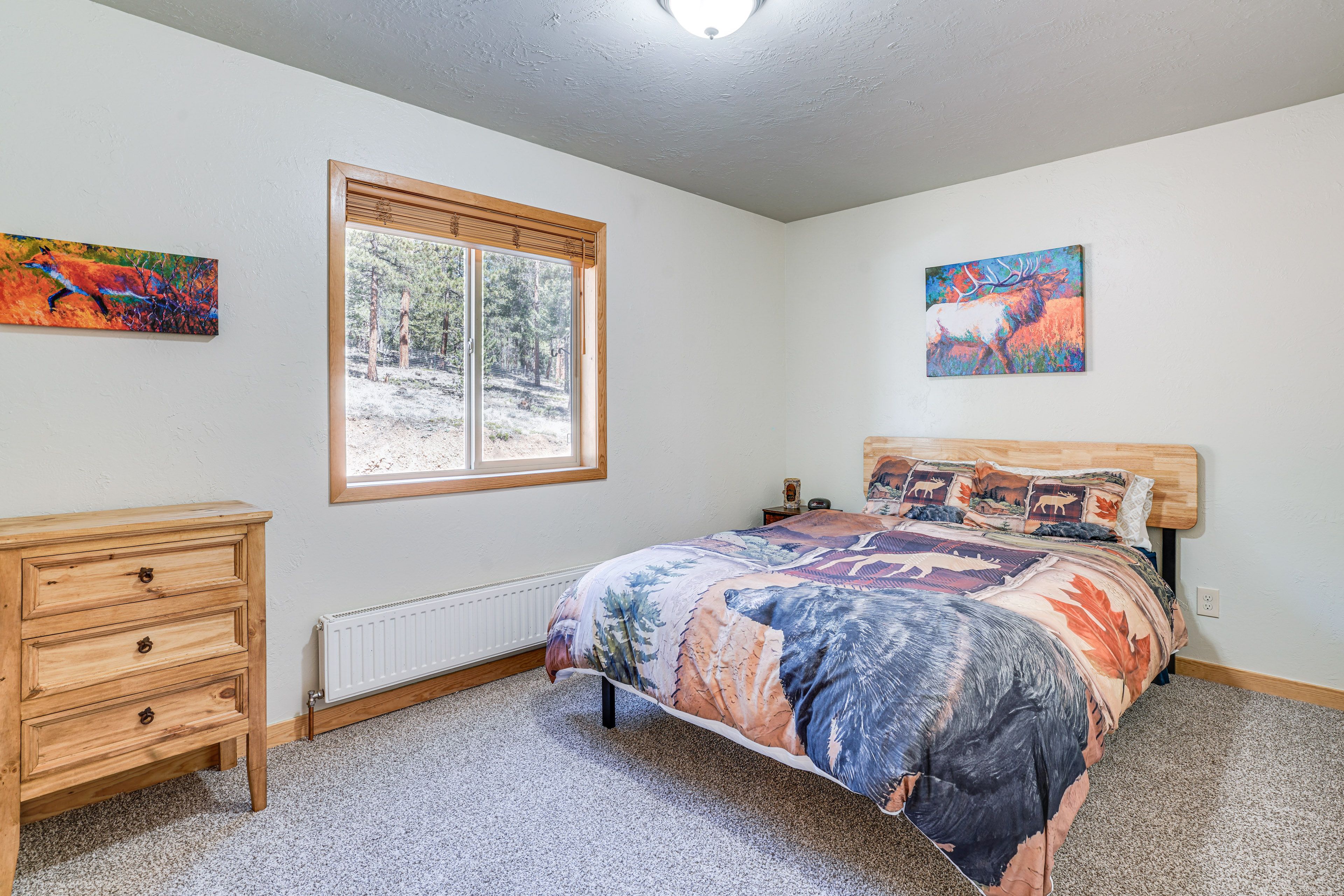 Bedroom 4 | Queen Bed | 1st Floor