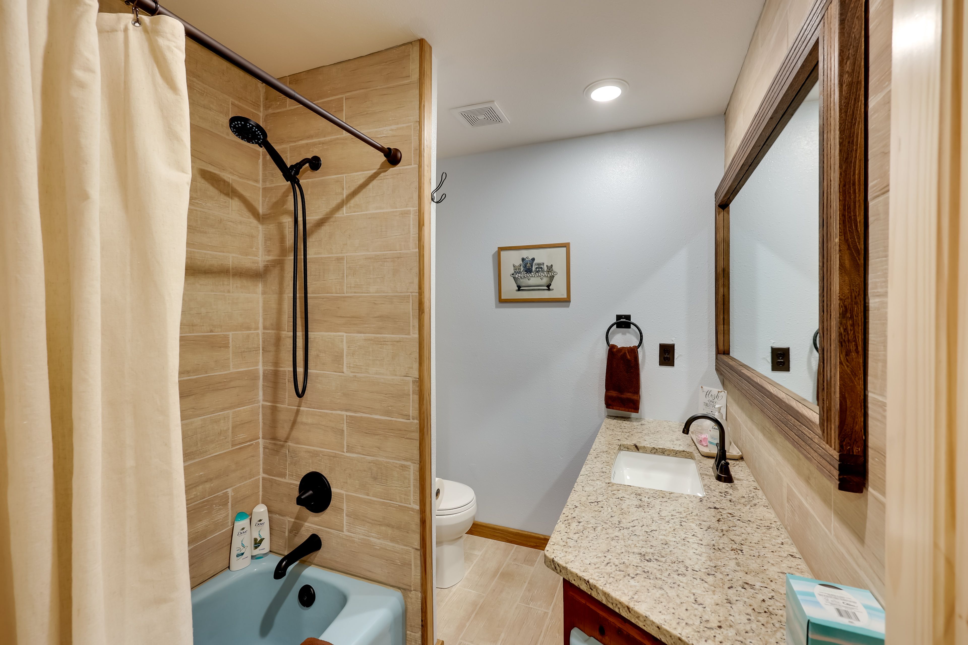 Full Bathroom