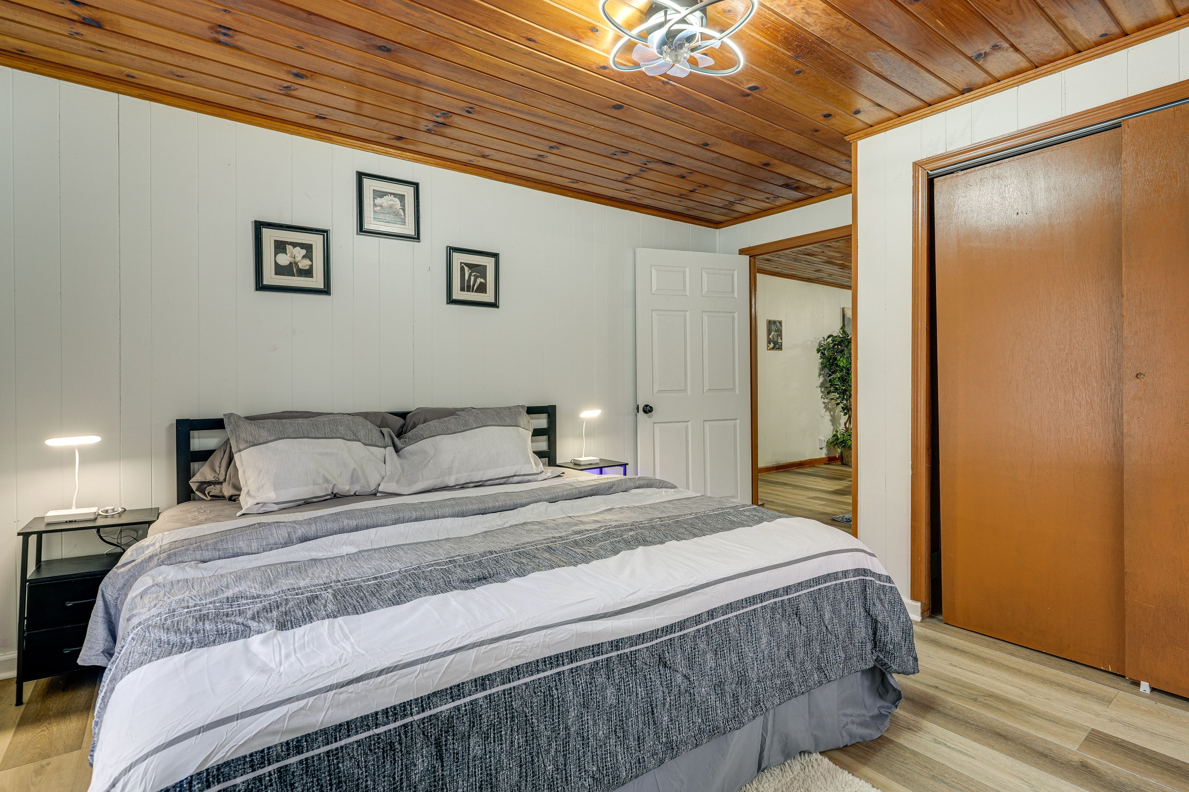 Bedroom 1 | King Bed | Linens Provided