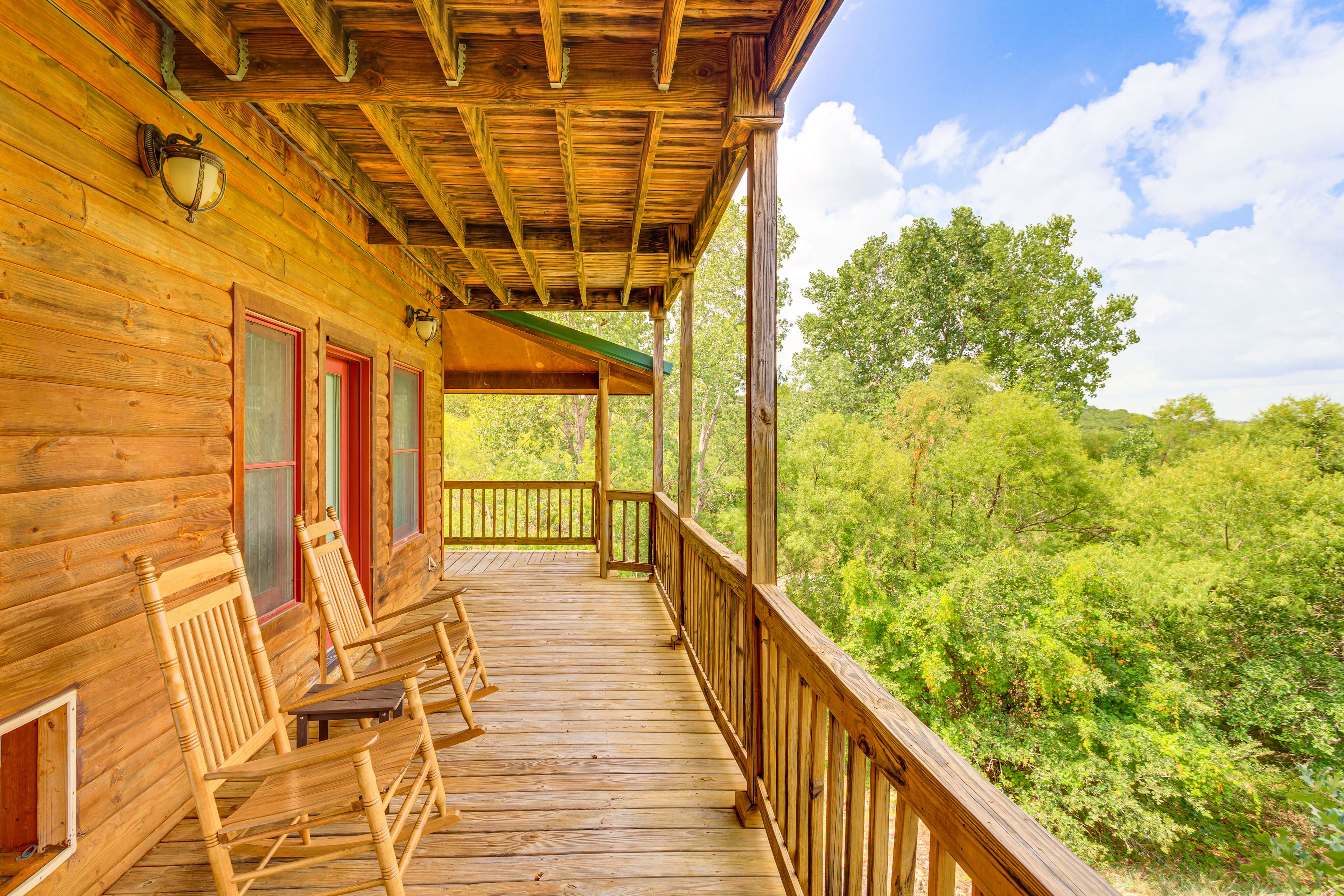 Medicine Park Vacation Rental | 3BR | 2.5BA | 2,200 Sq Ft | 3 Steps Required