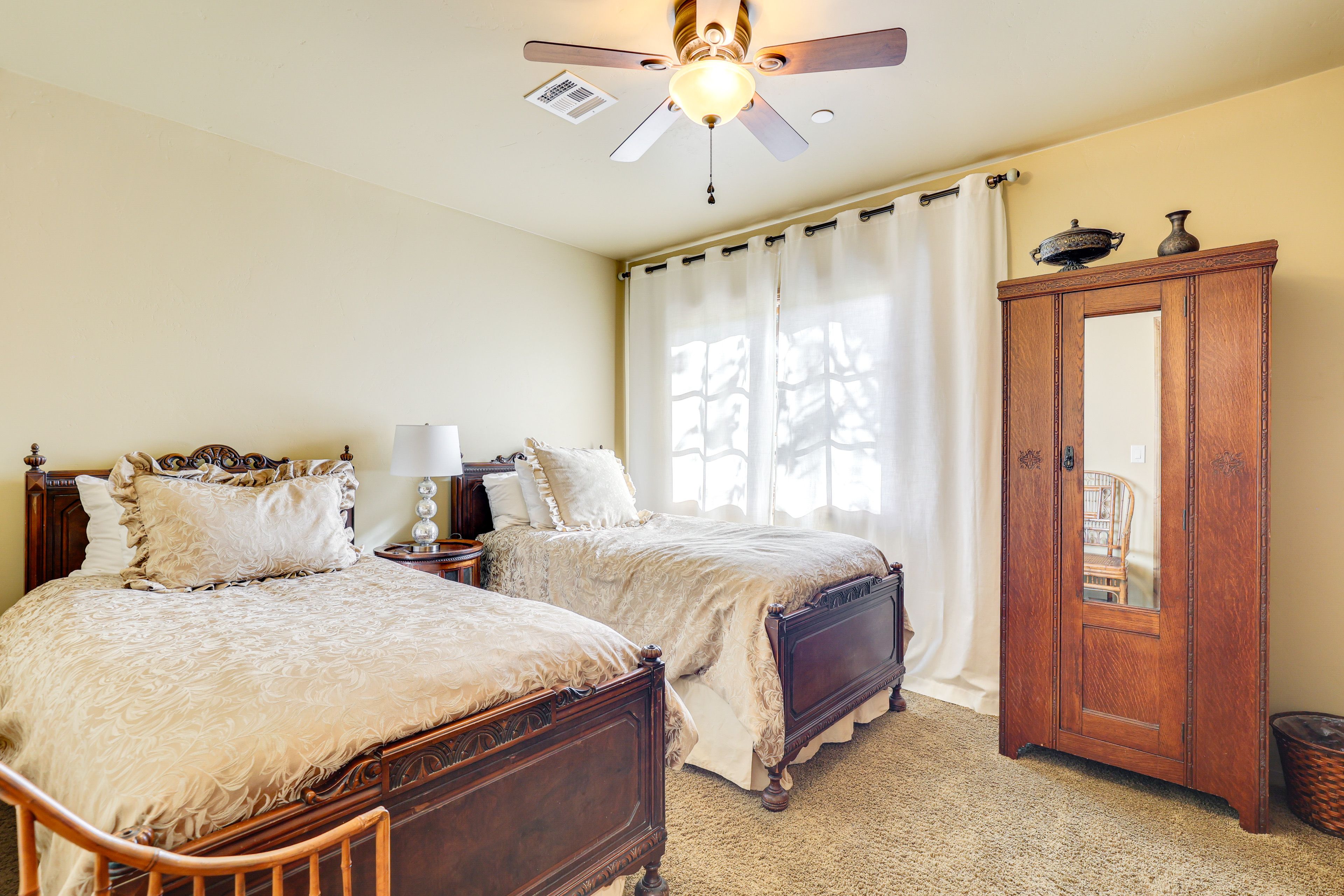 Bedroom 3 | 2 Twin Beds