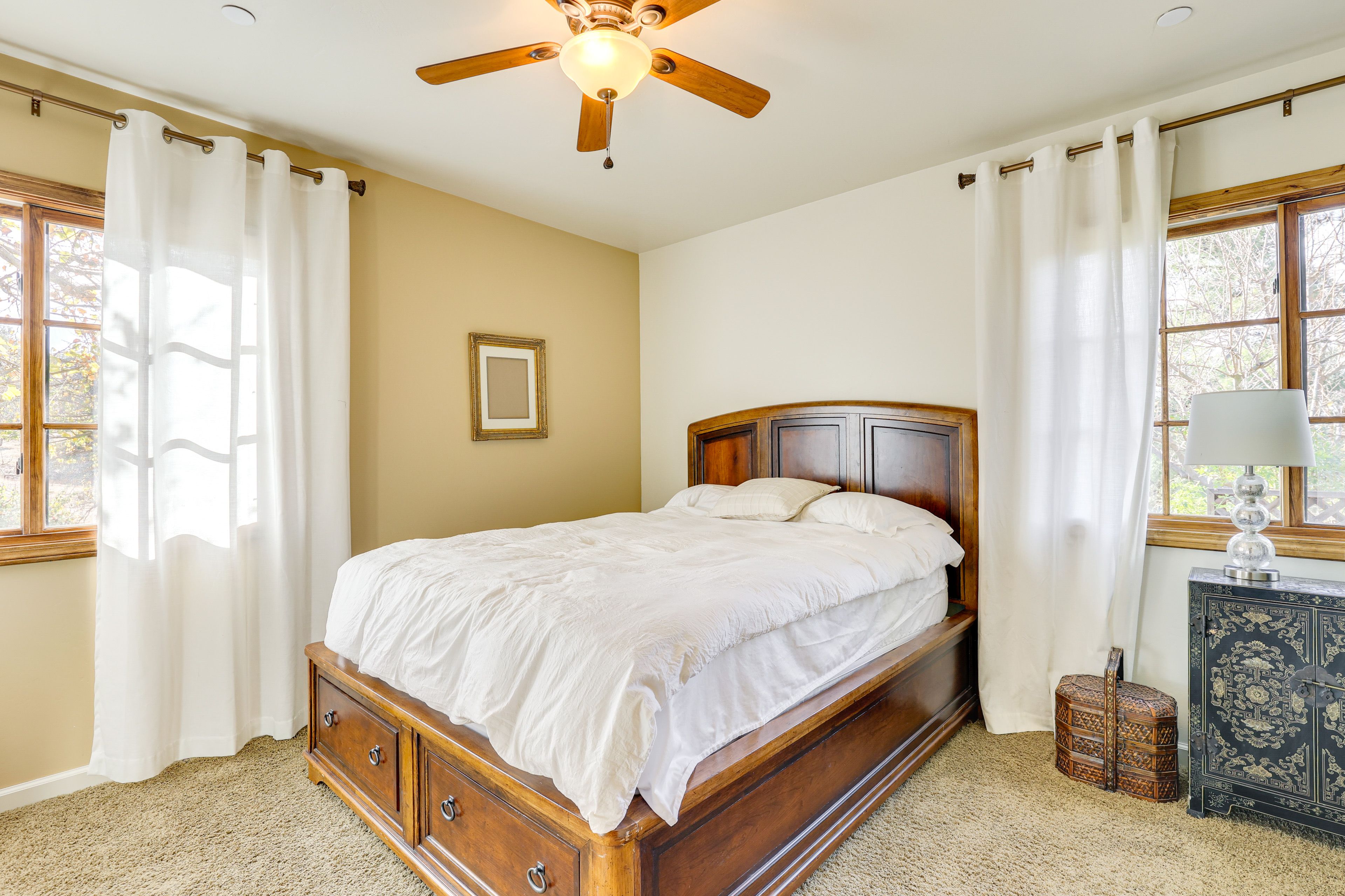 Bedroom 2 | Queen Bed