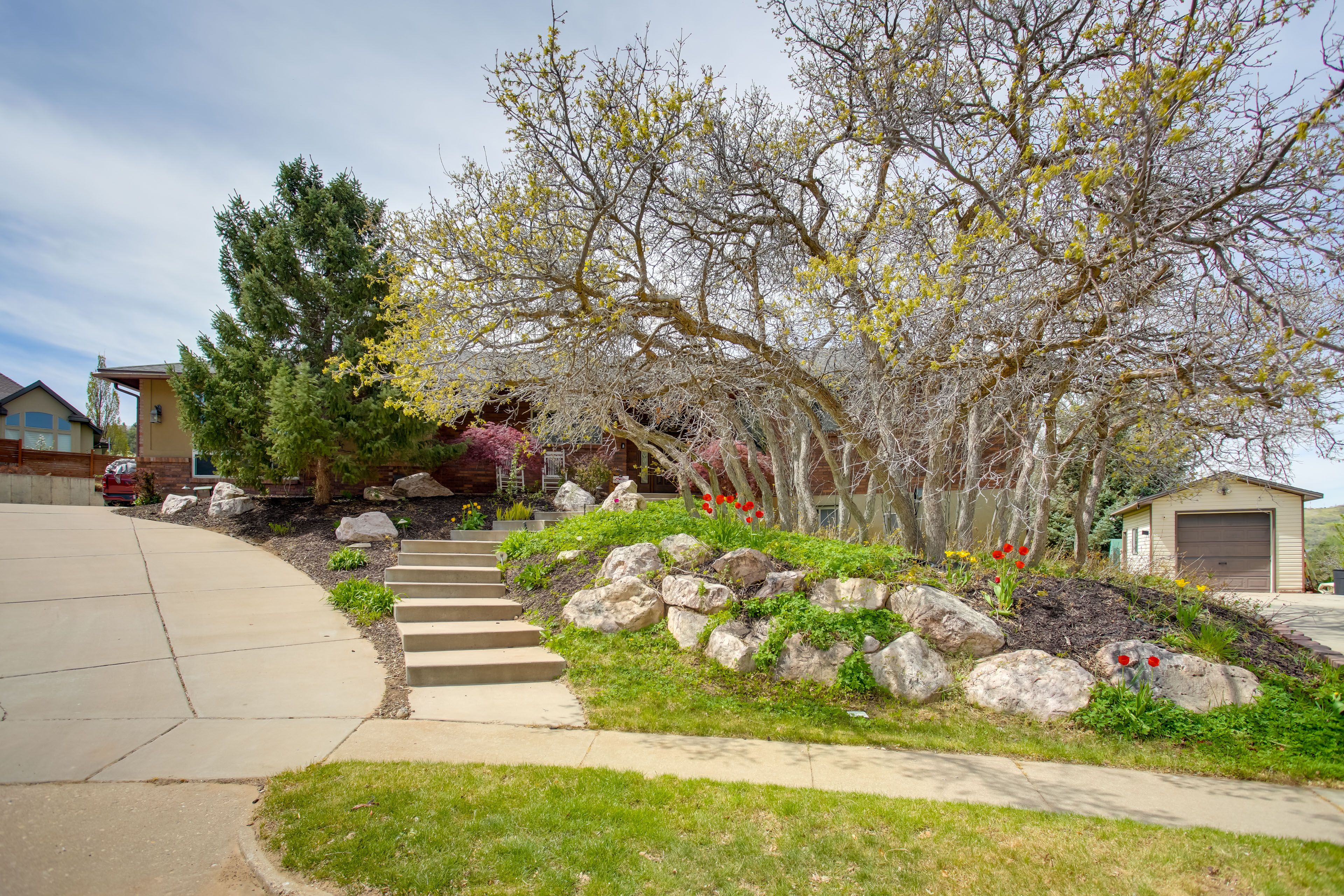Exterior | Main Driveway (4 Vehicles) | Lower Driveway (1 Vehicle)