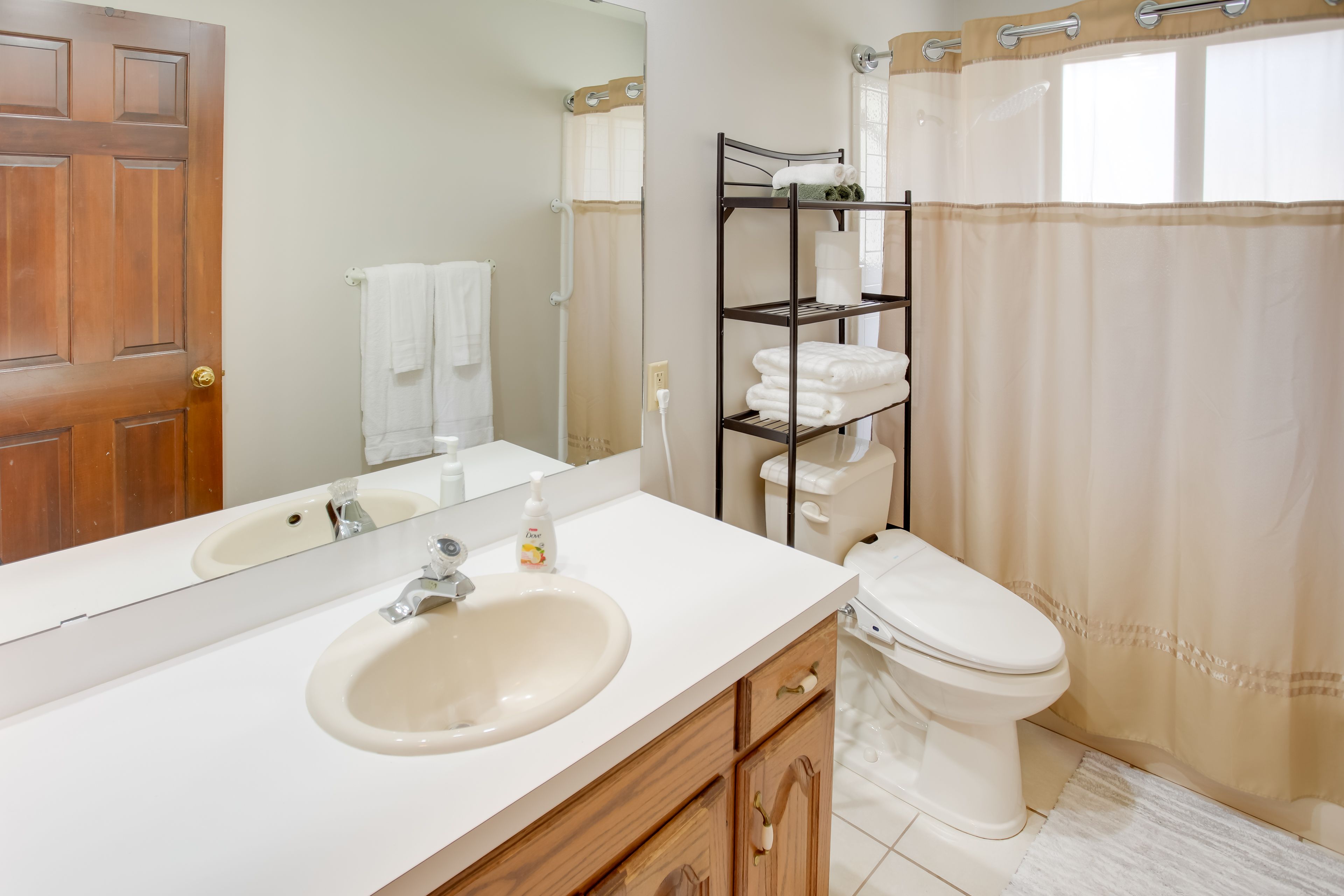 Full Bathroom | Main Level