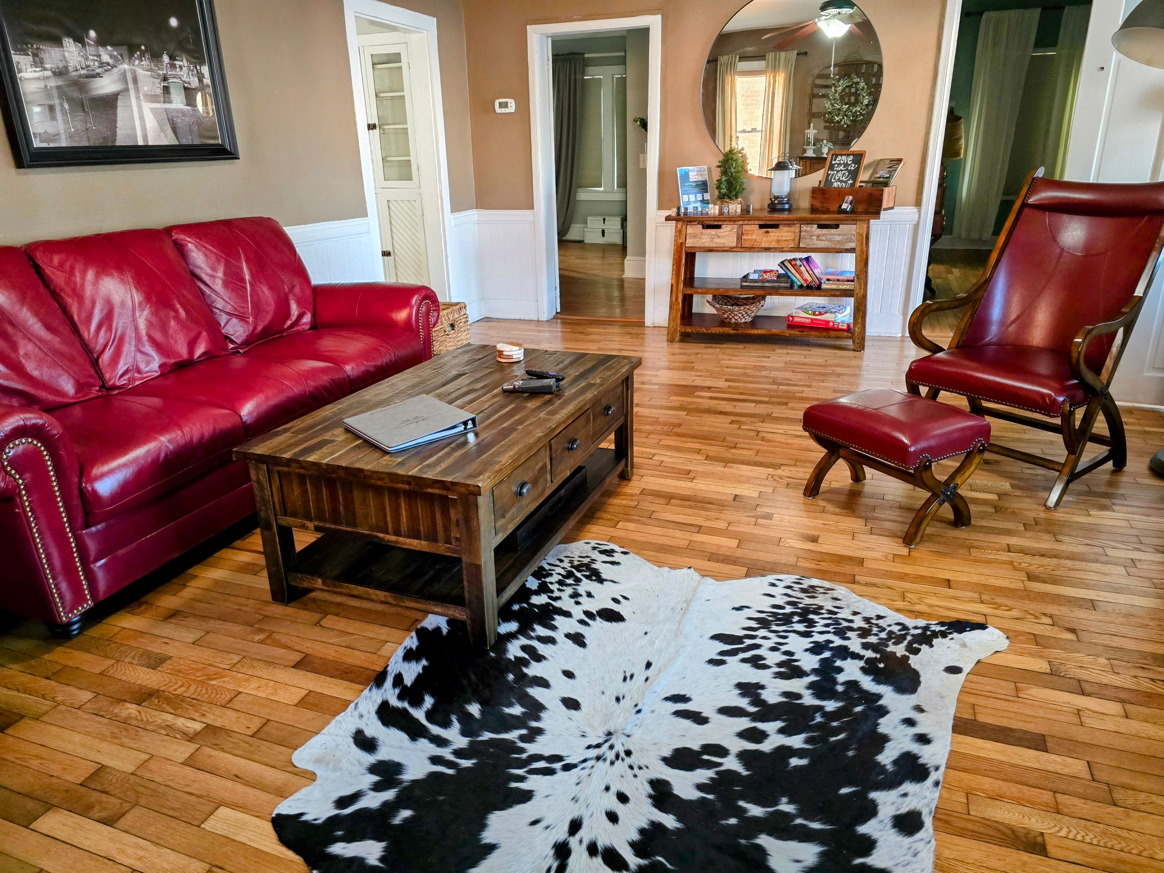 Living Room | Free WiFi | Smart TV | Central A/C | Board Games | 1st Floor