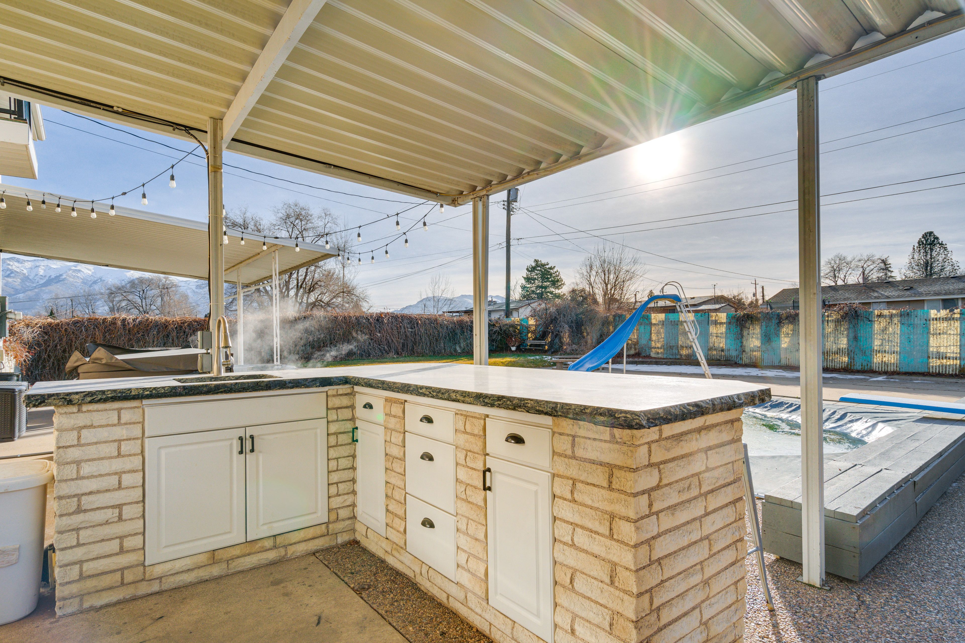 Outdoor Kitchen | Wet Bar | Gas Grill