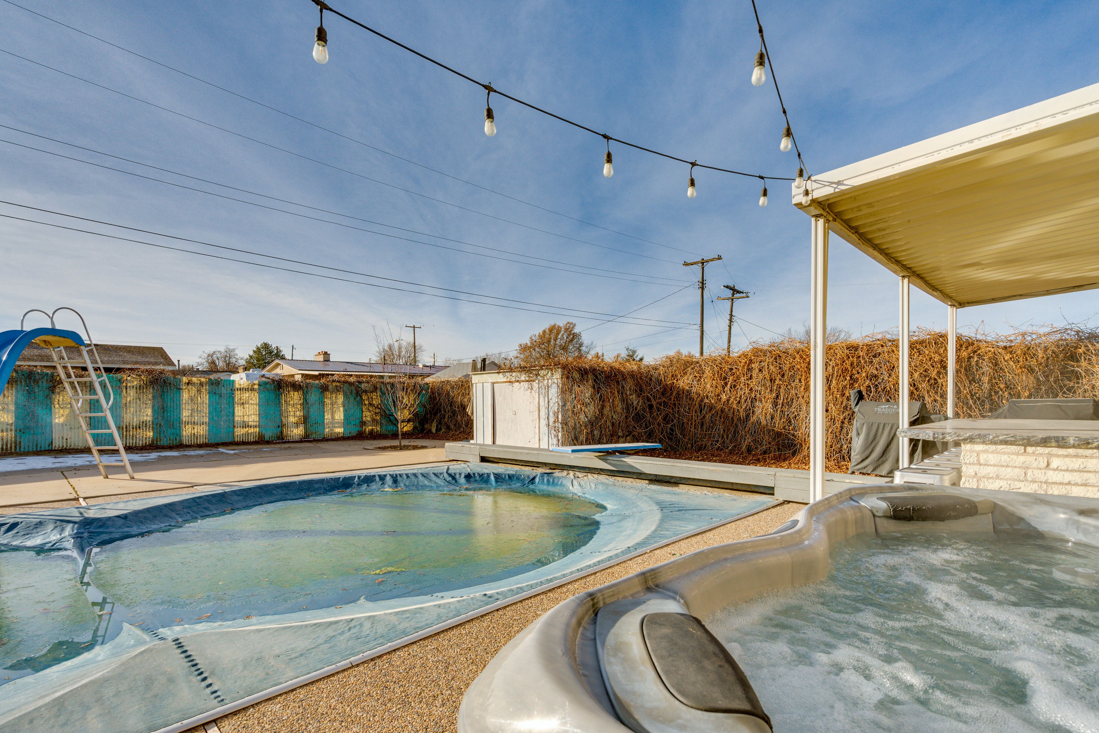 Shared Amenities | Fenced-In Yard | Year-Round Hot Tub | Seasonal Pool