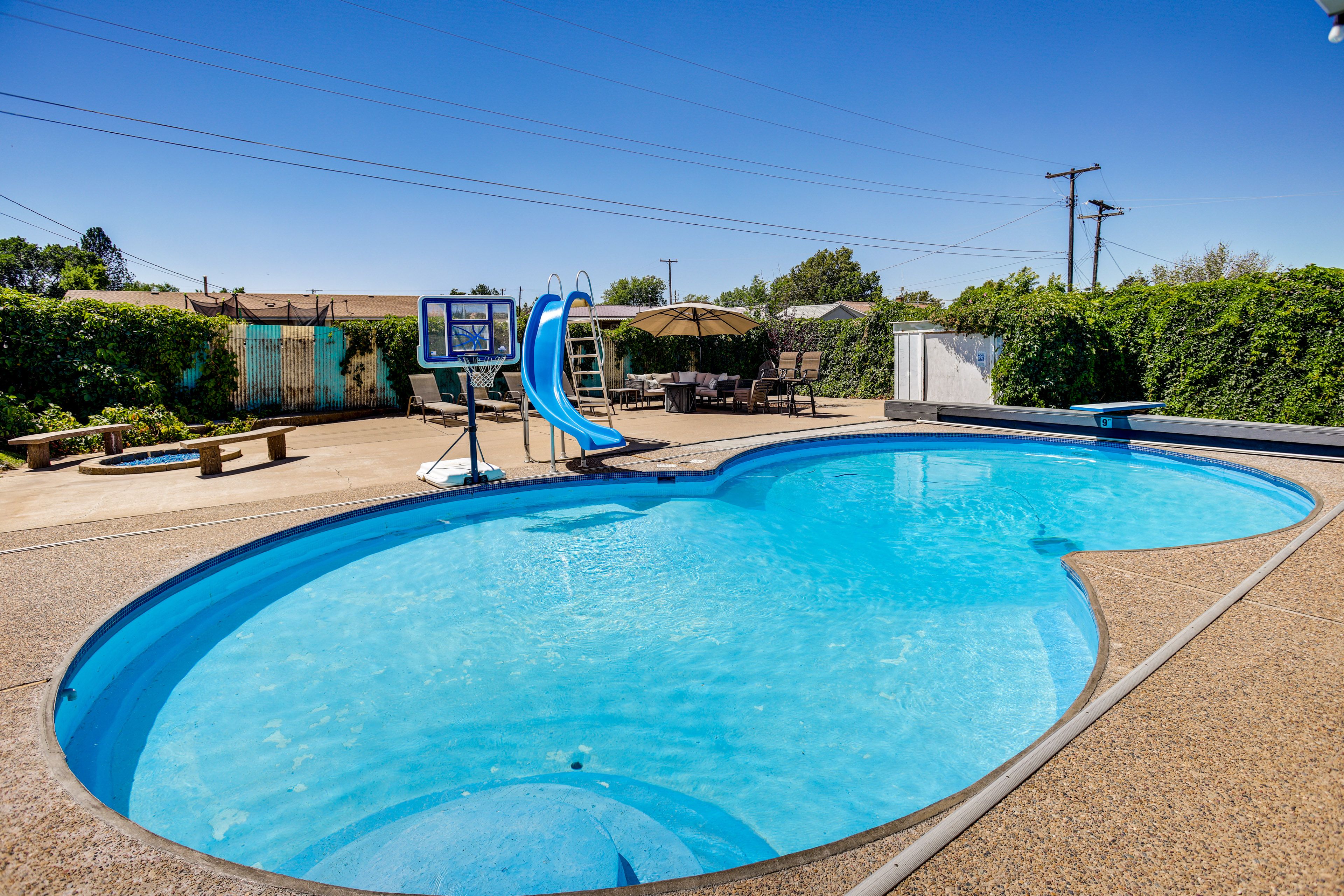 Roy Vacation Rental | 2BR | 2BA | 1,800 Sq Ft | Step-Free Access