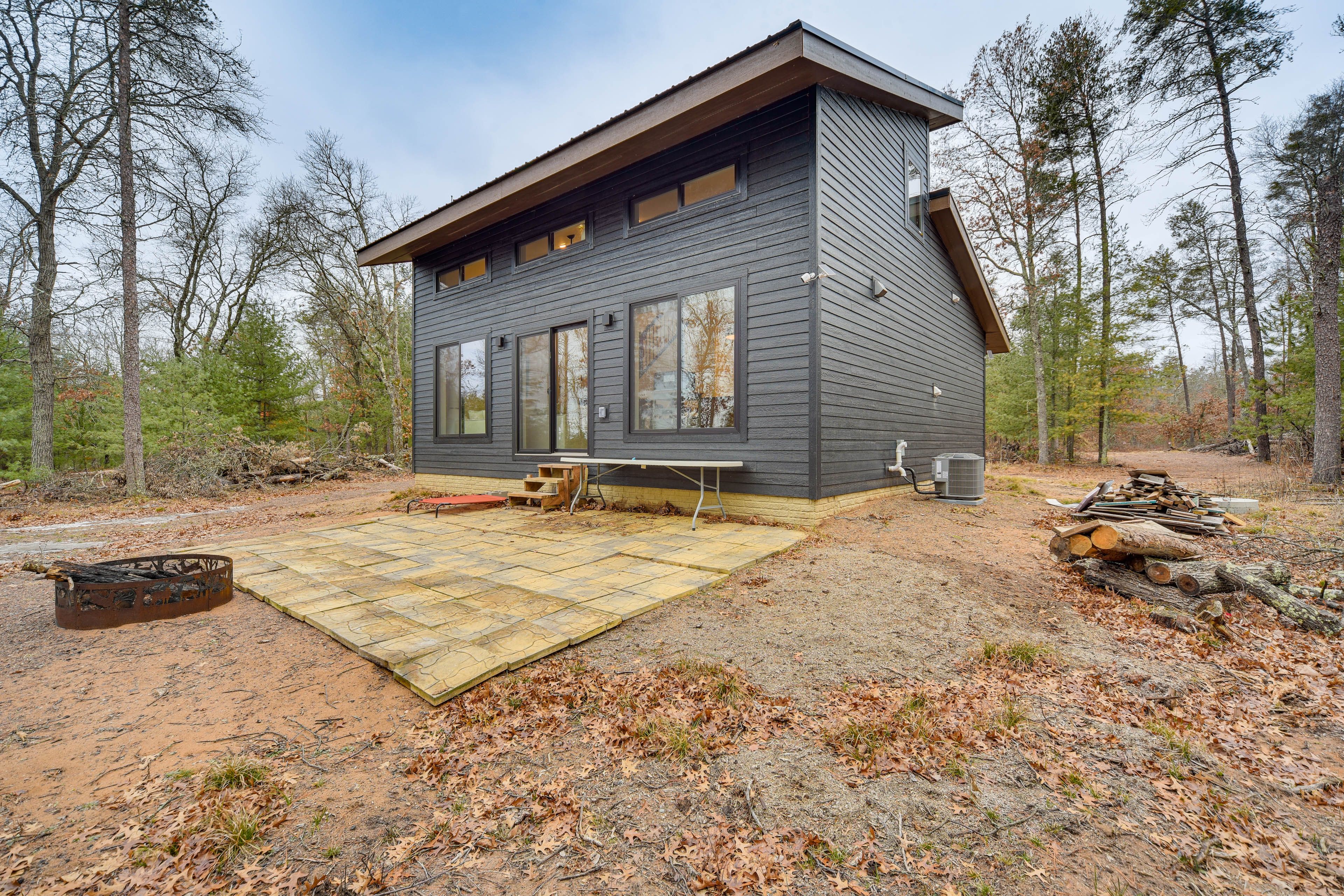 Patio | Fire Pit
