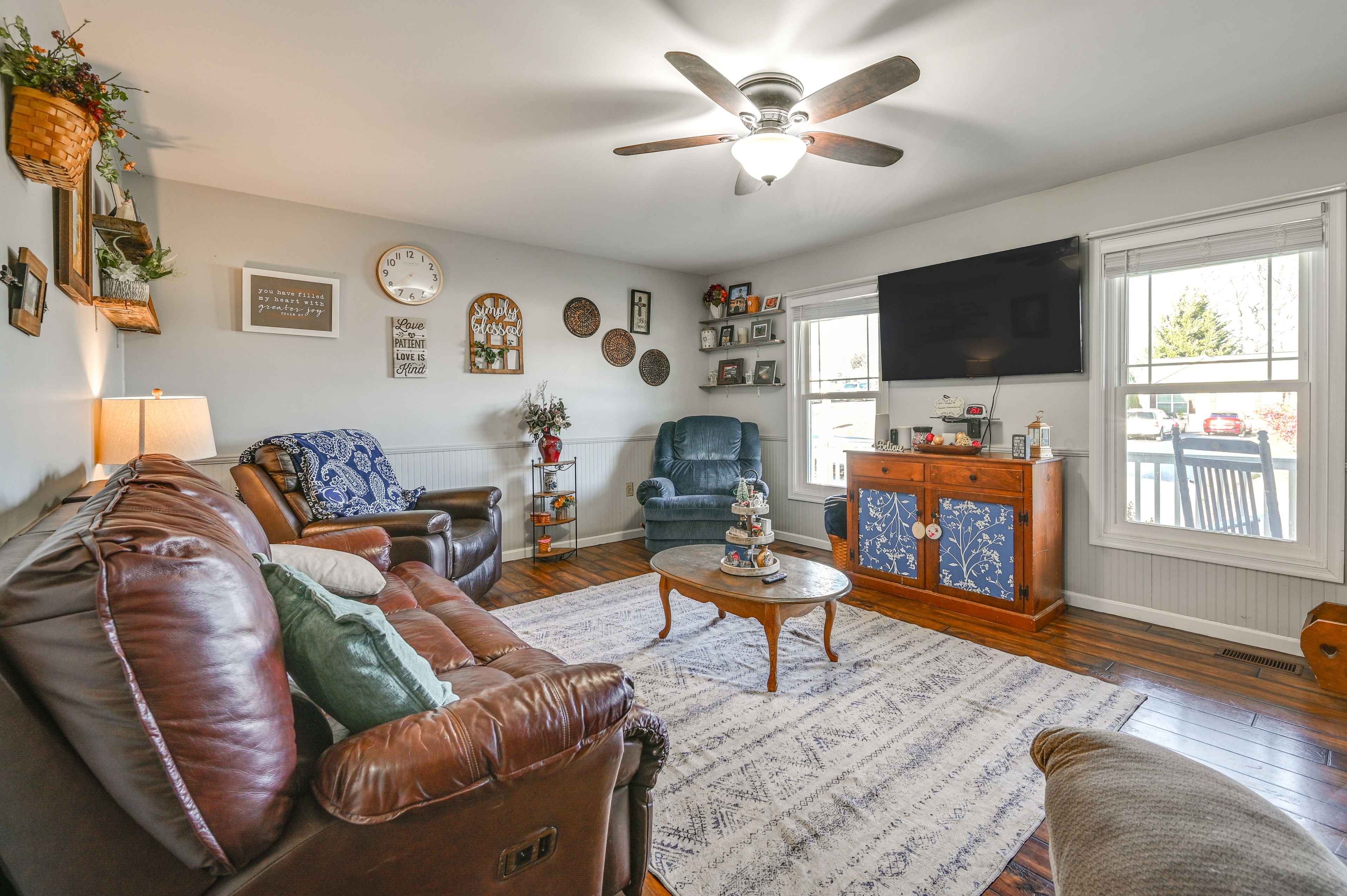 Williamsport Vacation Rental | 3BR | 3.5BA | 2,000 Sq Ft | Stairs Required