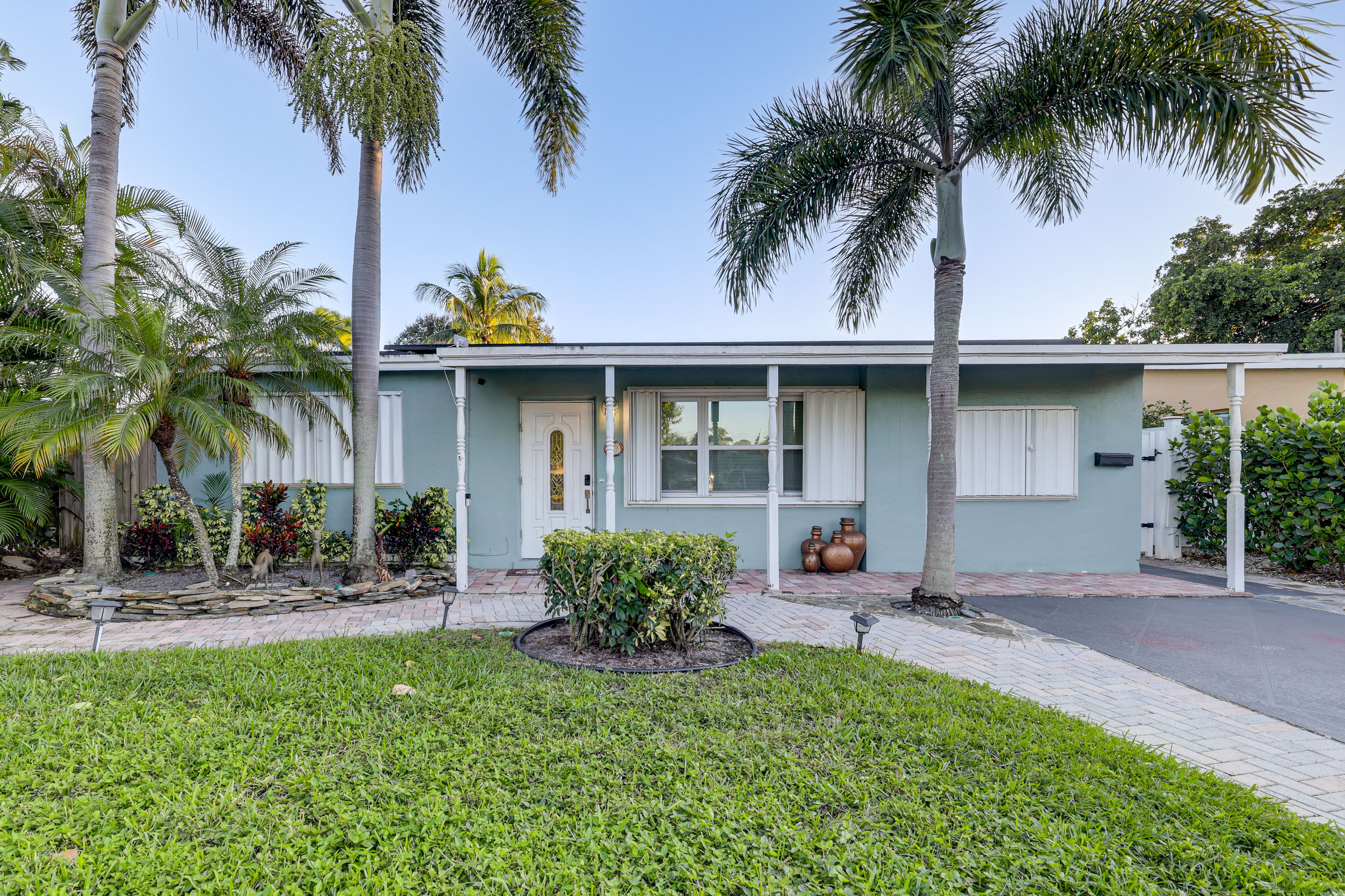 Property Exterior | Single-Story Cottage