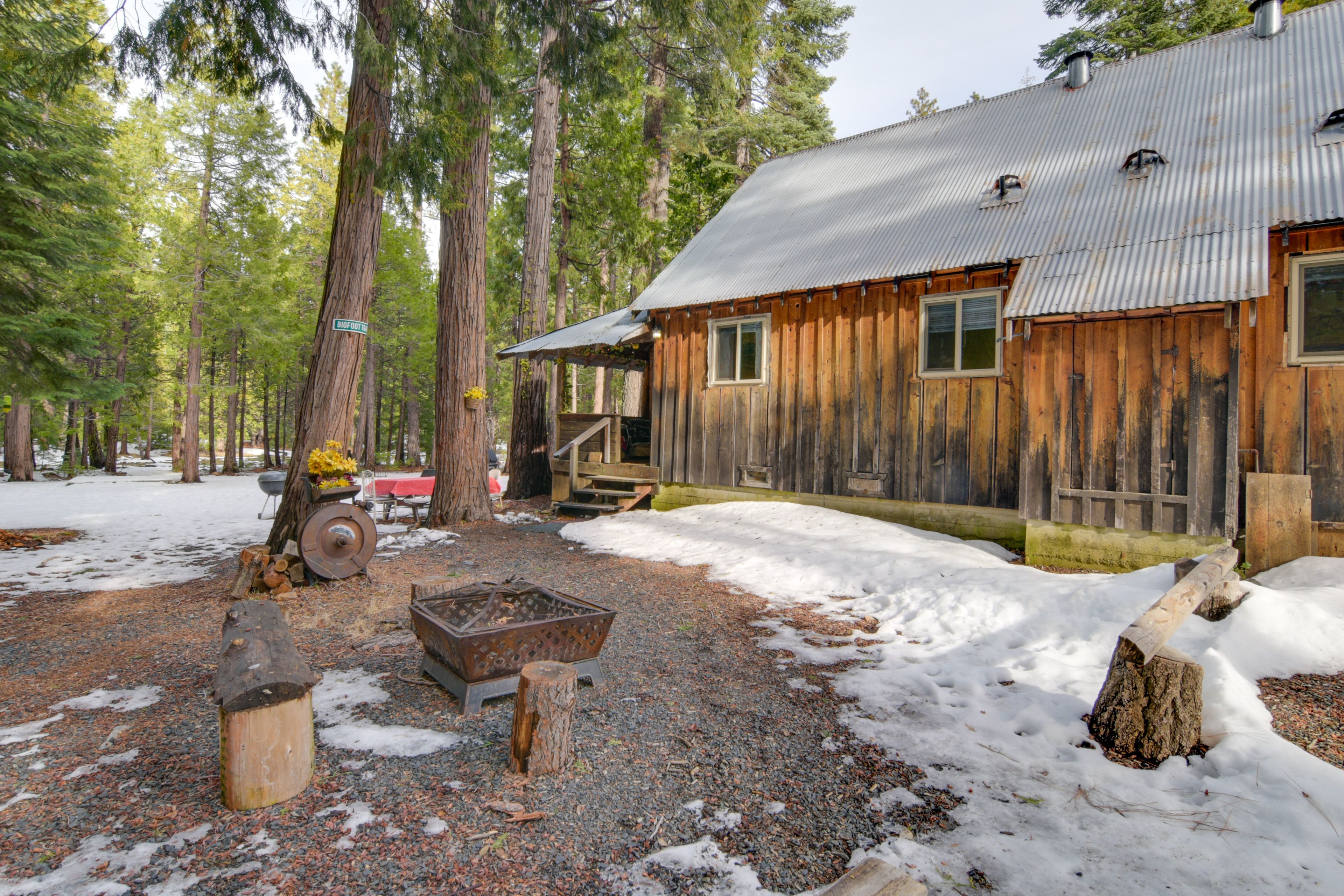 Duplex Exterior | Outdoor Dining Area | Charcoal Grill | Fire Pit