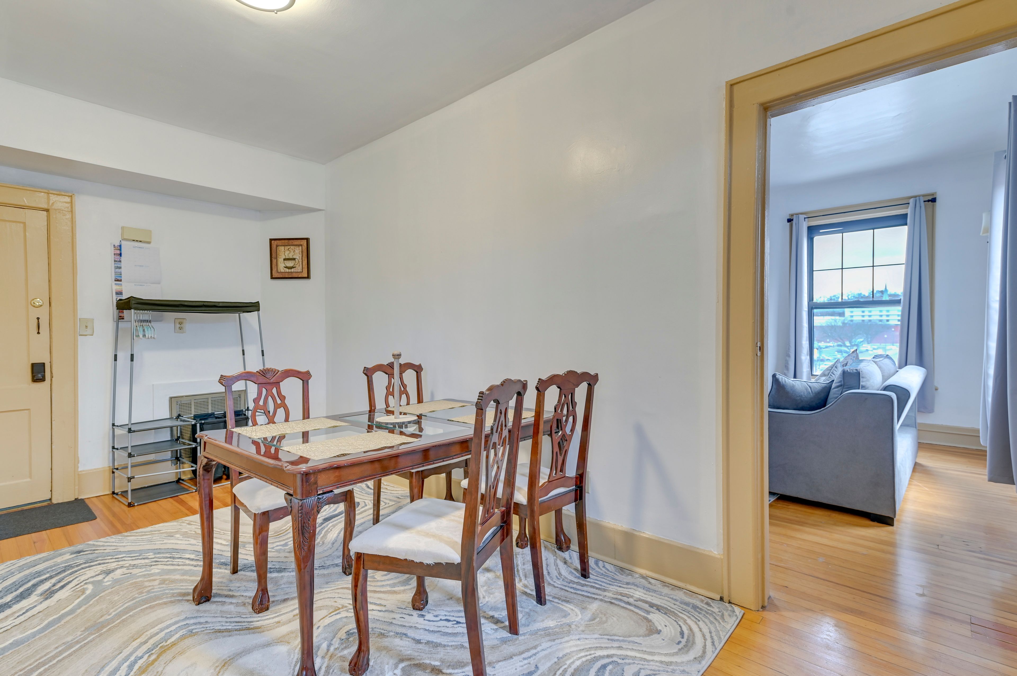 Dining Room | Dishware & Flatware Provided