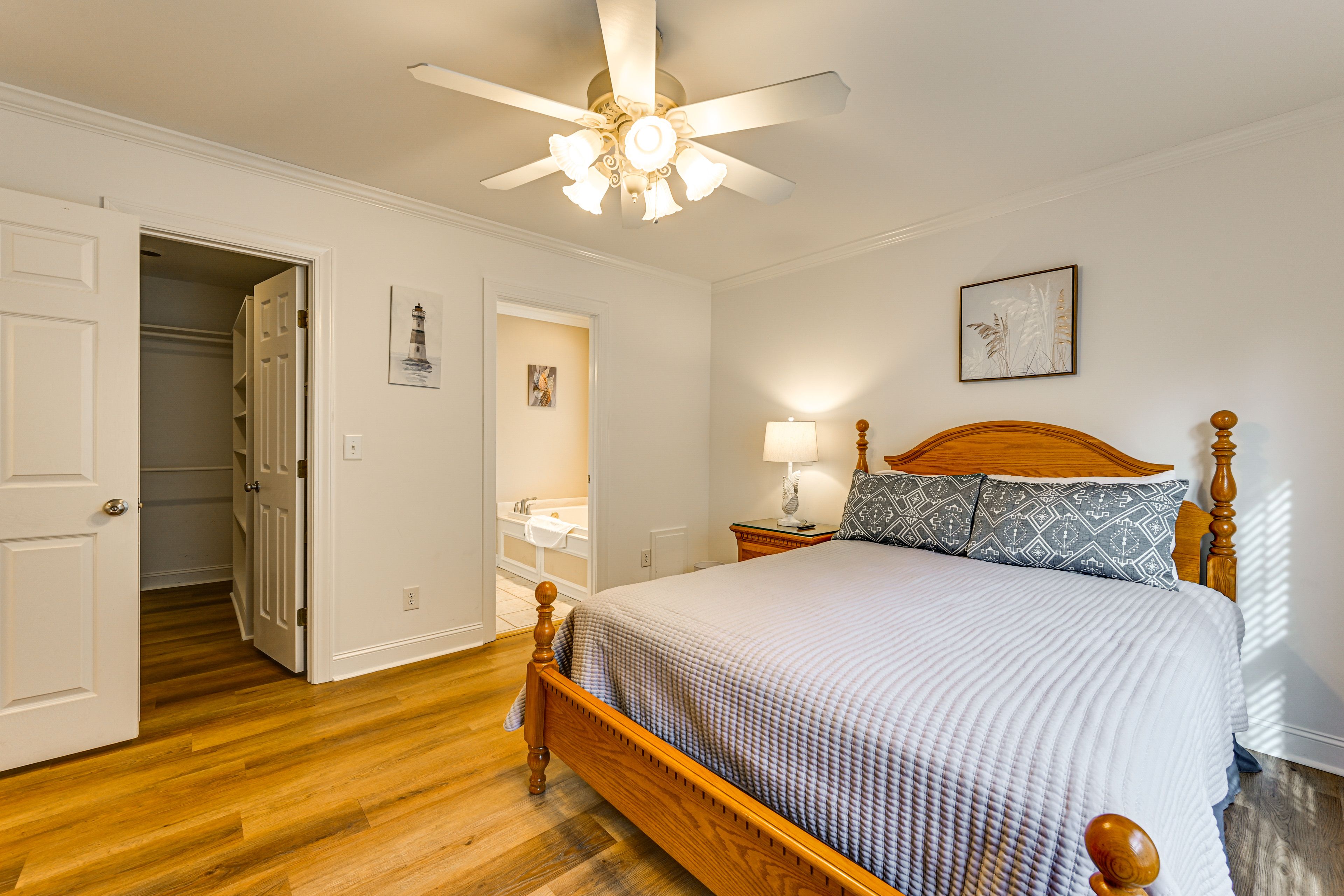 Bedroom 1 | 1st Floor | Full Bed | Linens Provided