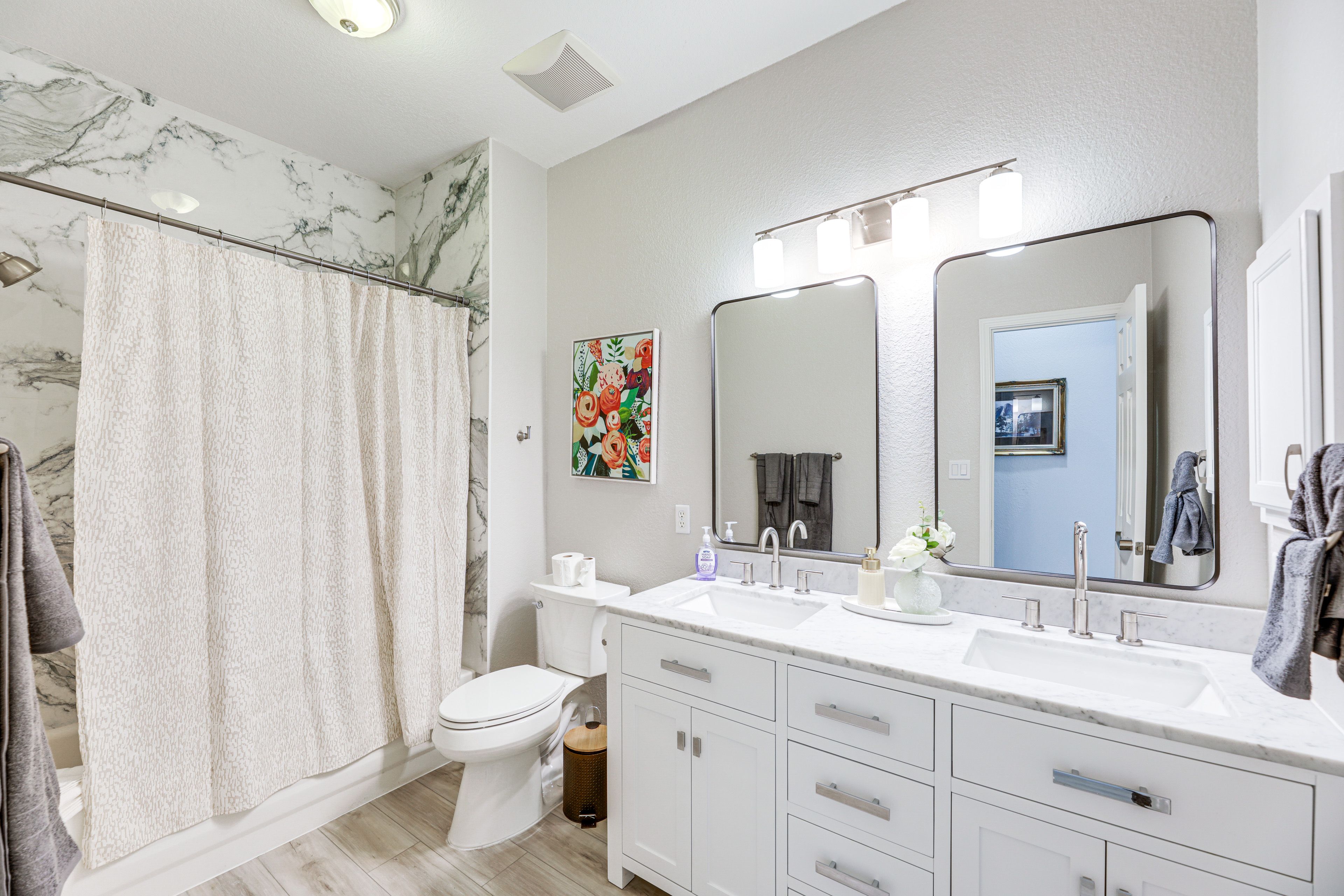 Full Bathroom