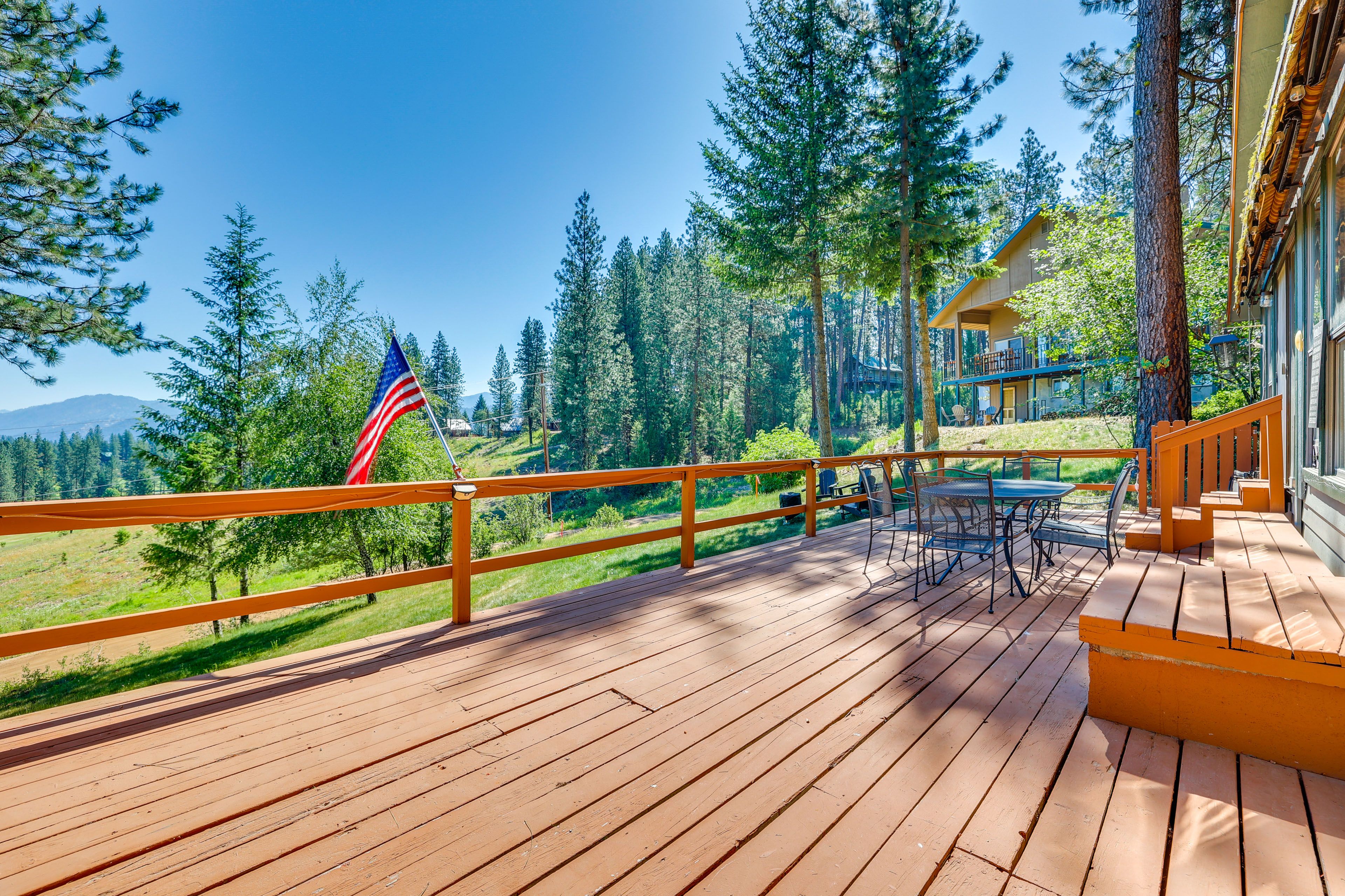 Exterior | Deck | Outdoor Dining Area