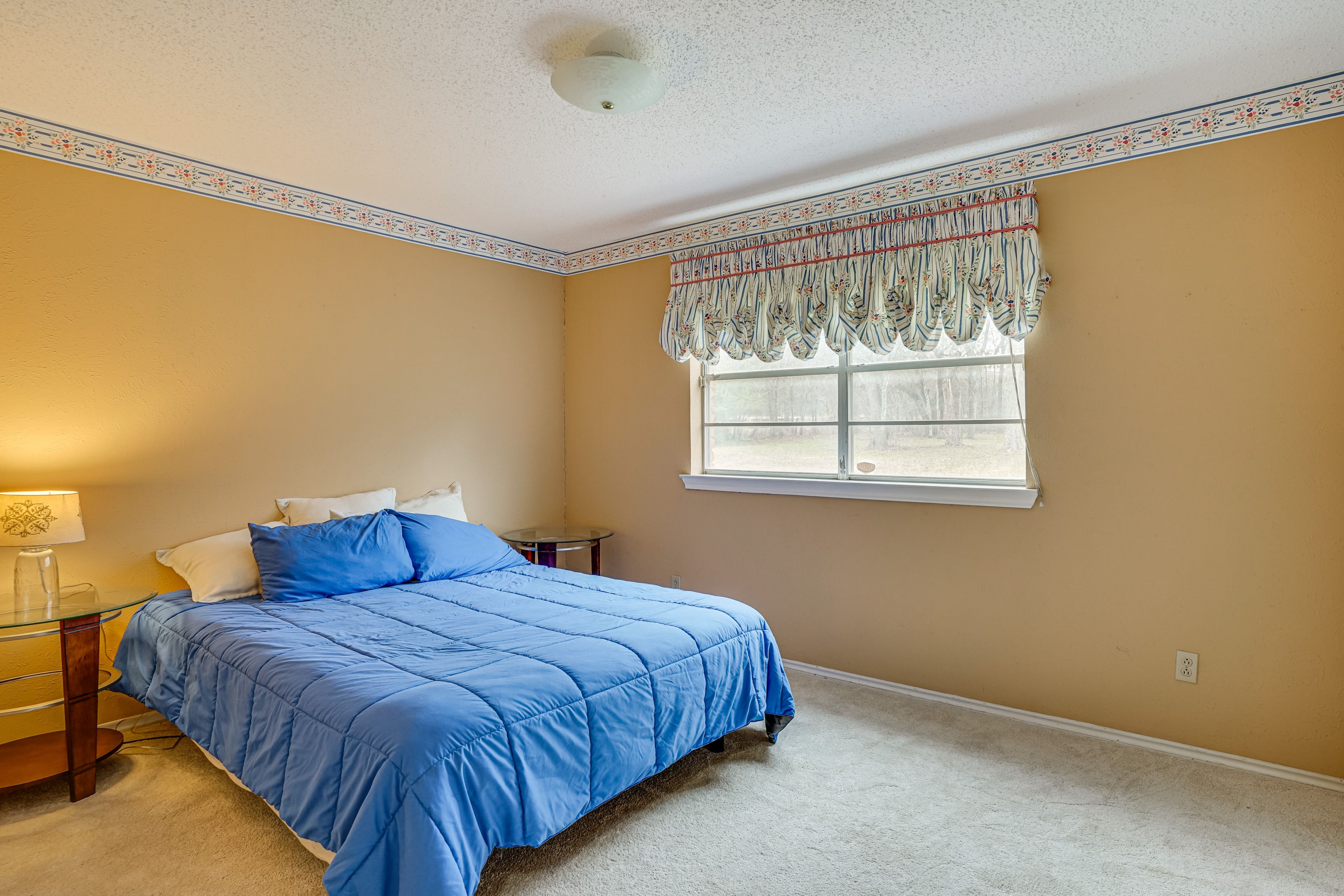 Bedroom 3 | Queen Bed