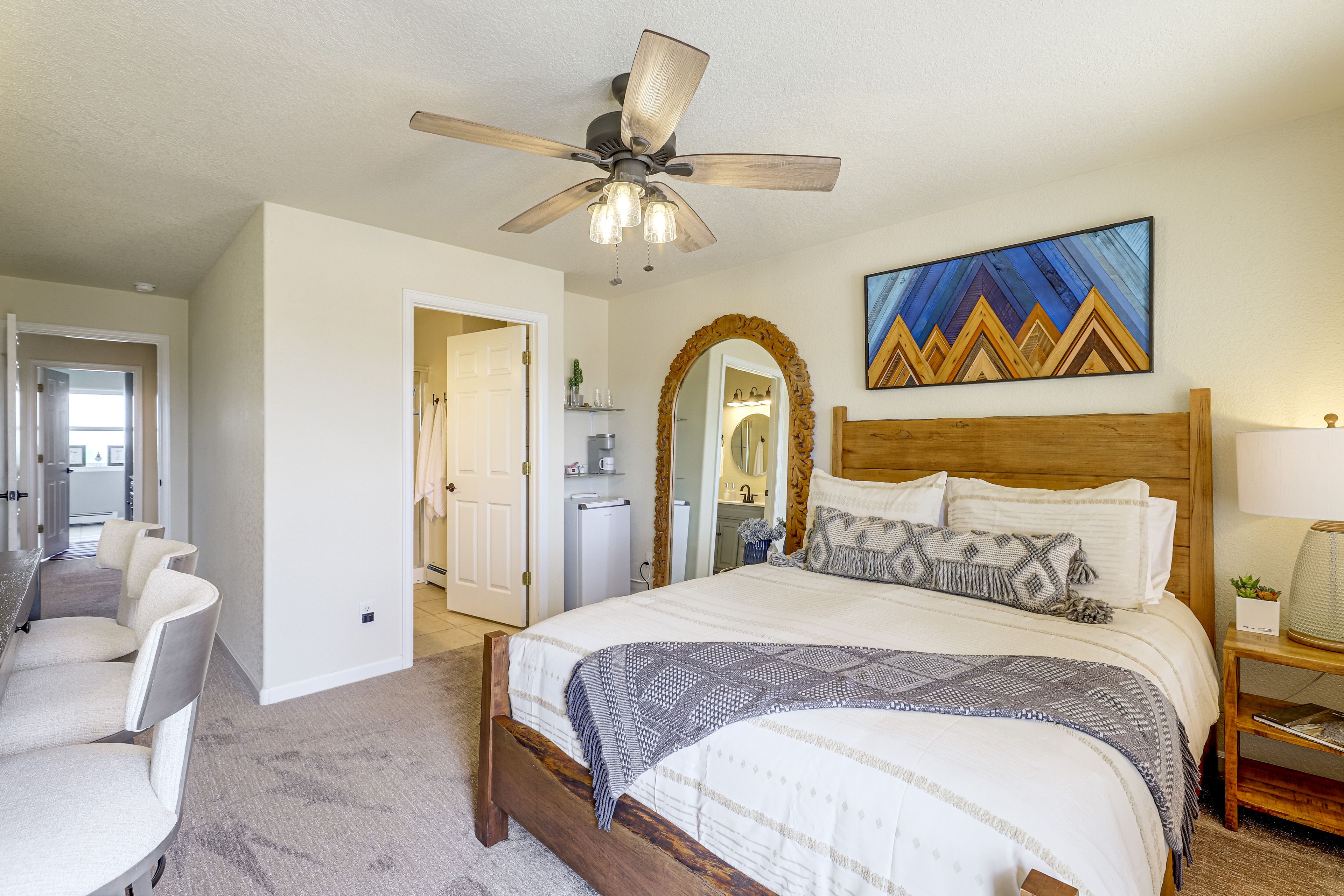 Bedroom 5 (Bridal Suite) | Queen Bed | Separate Entrance