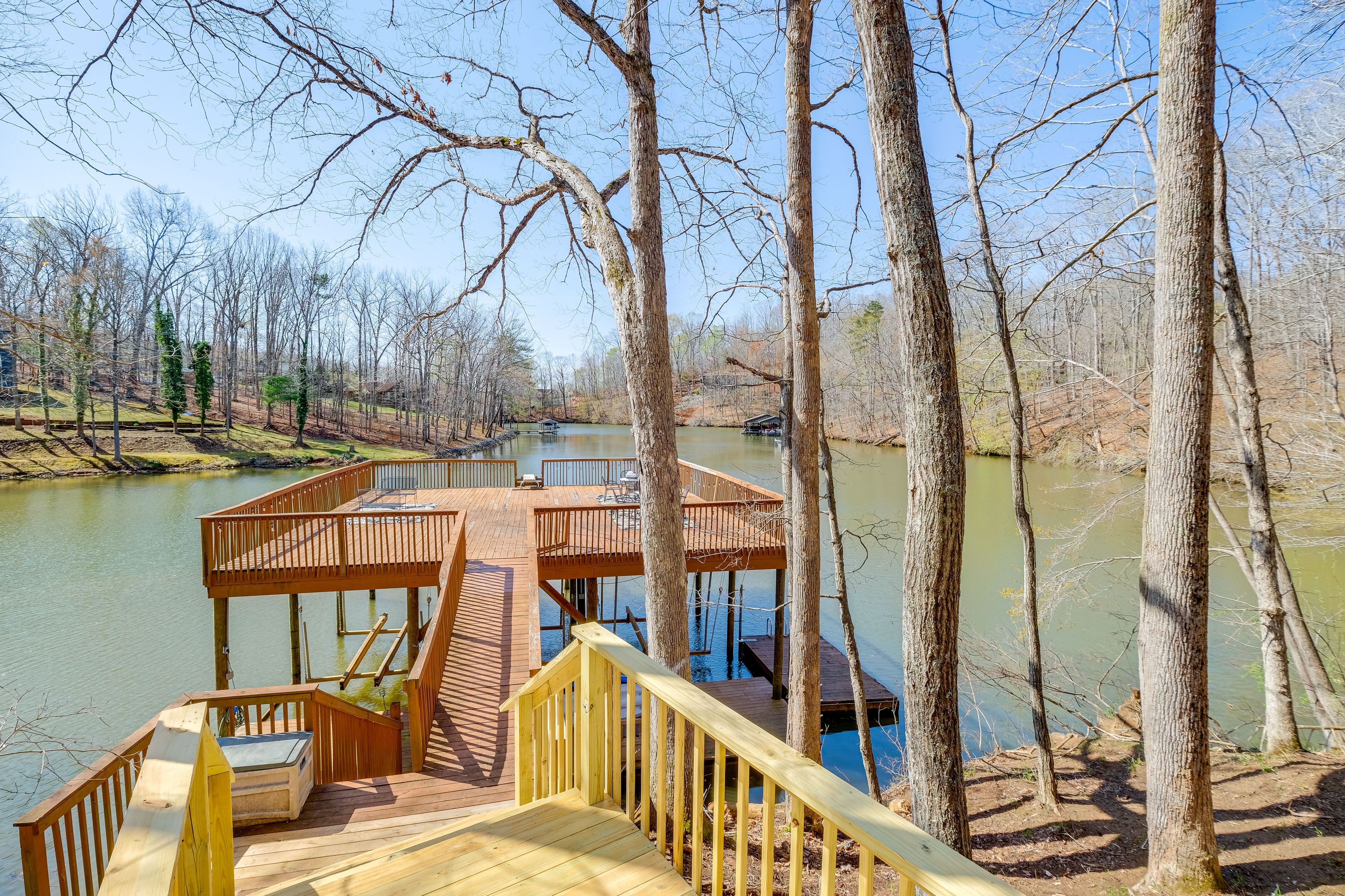 Moneta Vacation Rental | 3BR | 4BA | 4 Steps to Enter | 2,850 Sq Ft