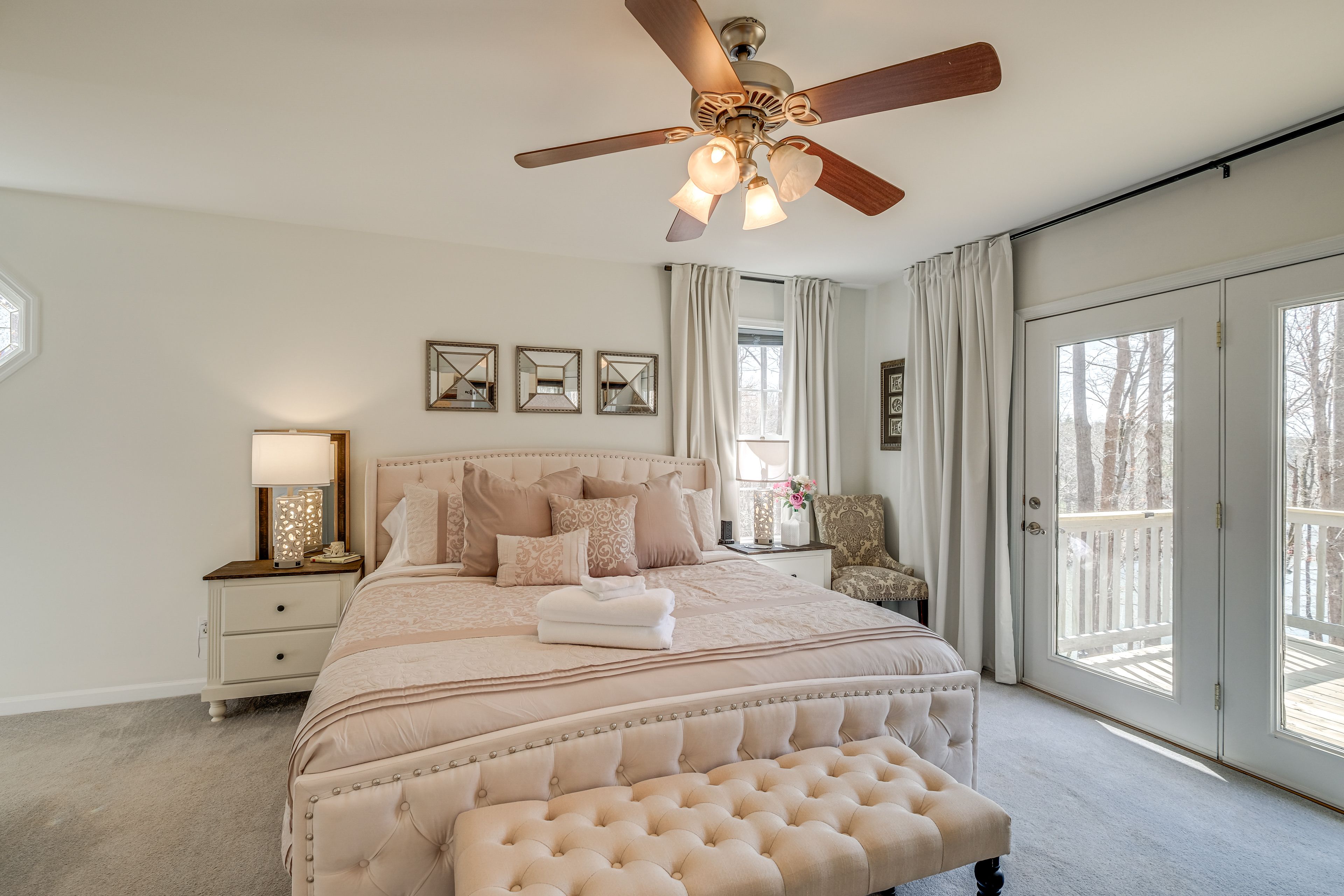 Bedroom 1 | Main Level | King Bed | Linens Provided