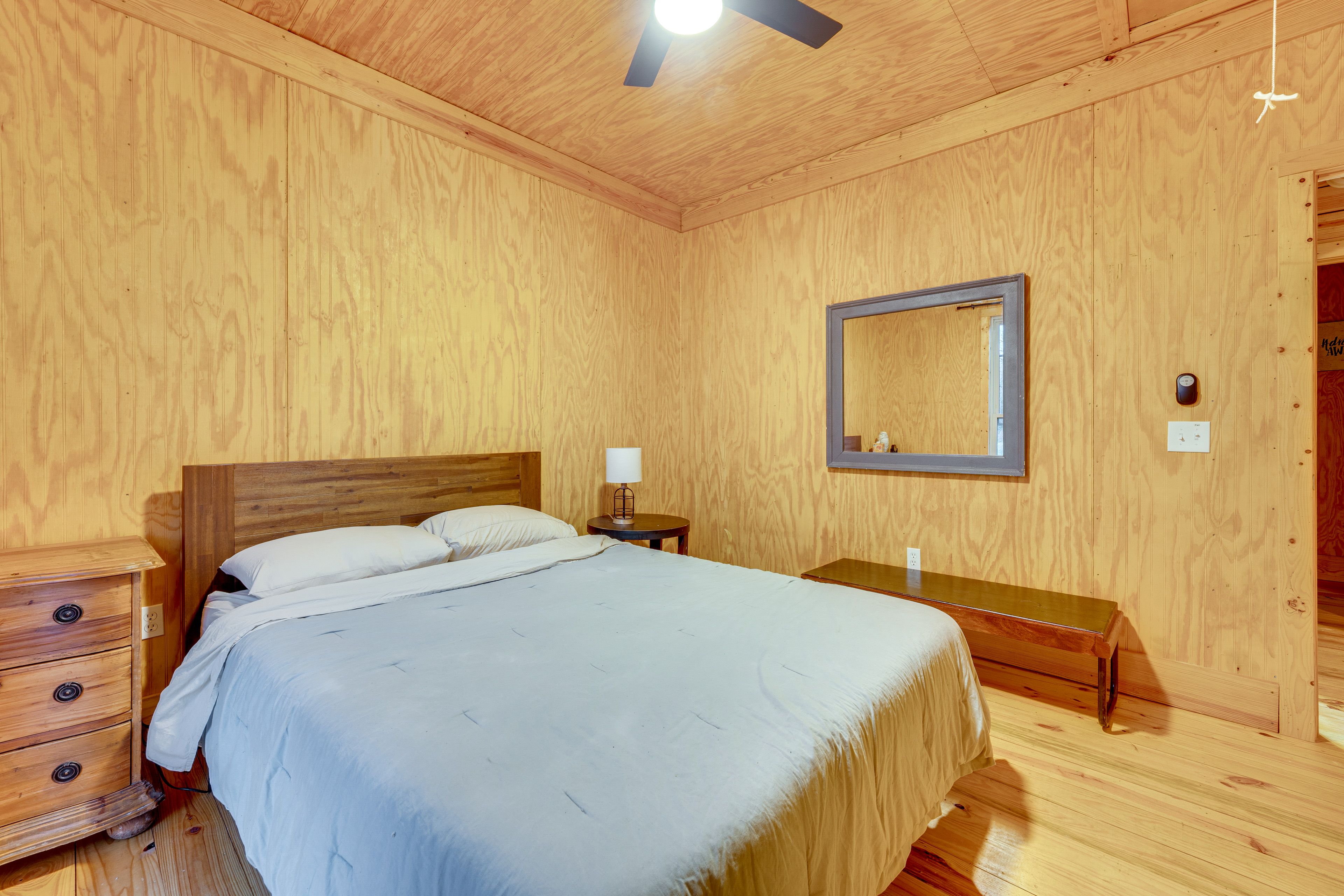 Bedroom 2 | Queen Bed | Linens Provided